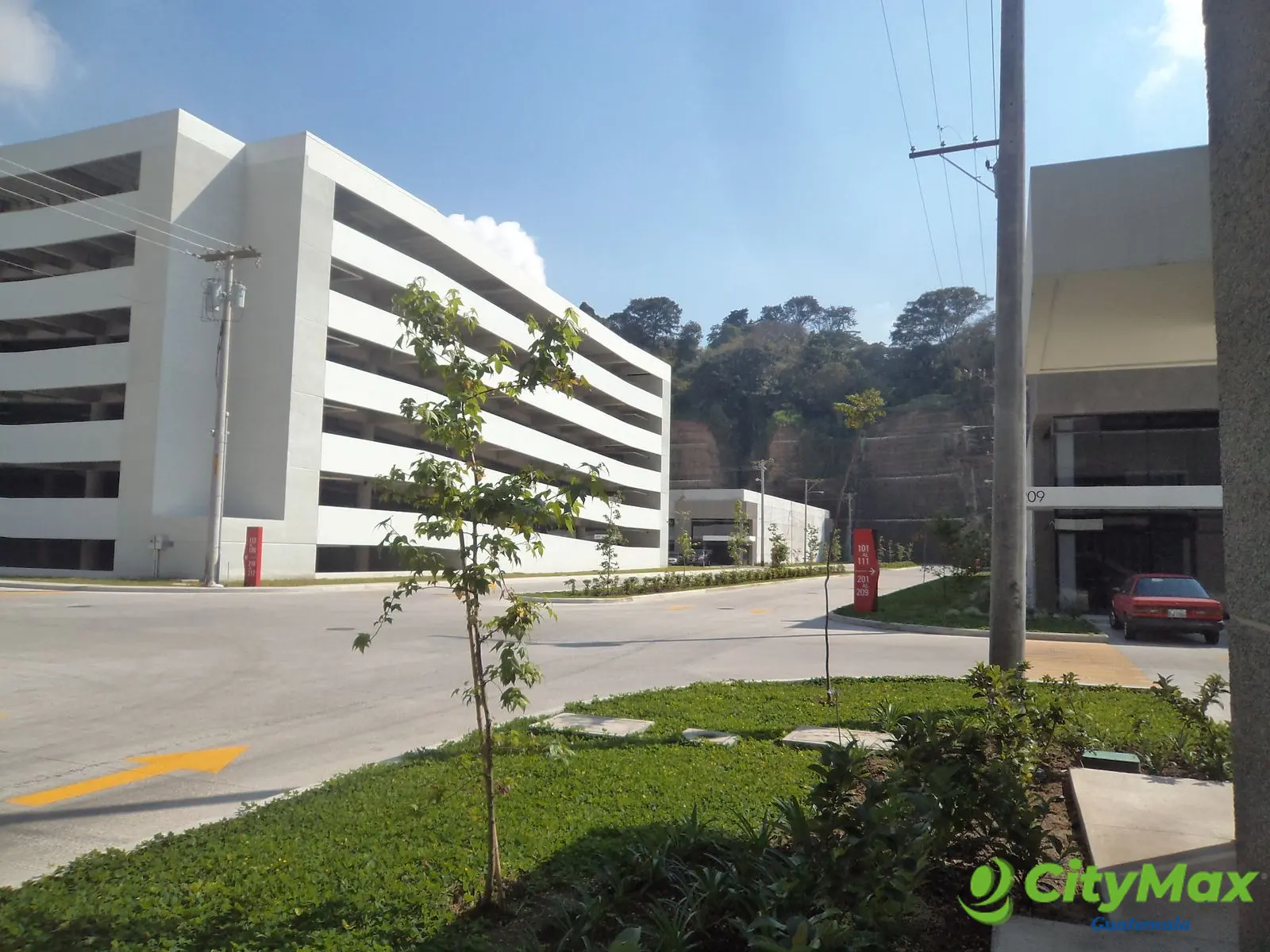 CENTRO DE NEGOCIOS LA PAZ Ofibodegas en Zona 17 - foto 3