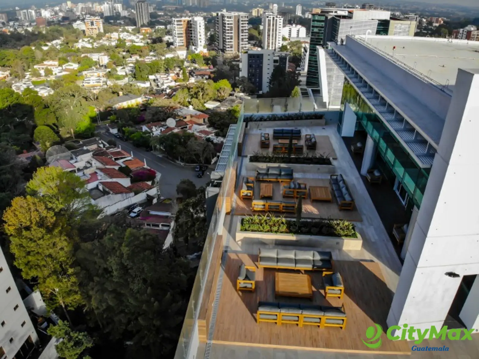 EDIFICIO INSIGNE OFICINAS EN ZONA 15 - foto 2
