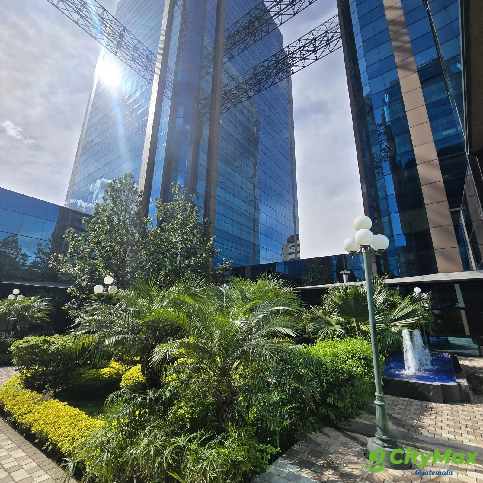 Oficina En Renta Zona 14 Europlaza  - foto 1