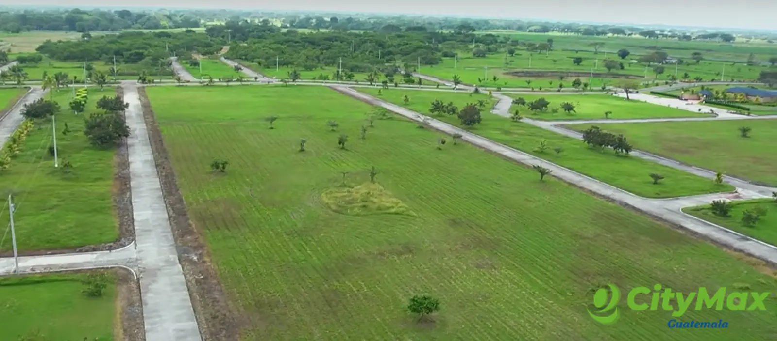 Terreno vacacional en venta en Lagunas de Monterrico - foto 1