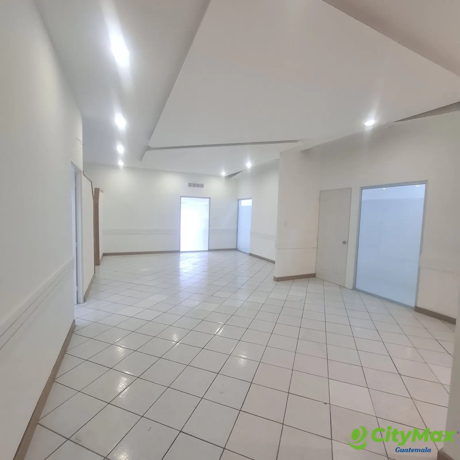 Oficina en Alquiler Geminis Zona 10 Ciudad de Guatemala - foto 1