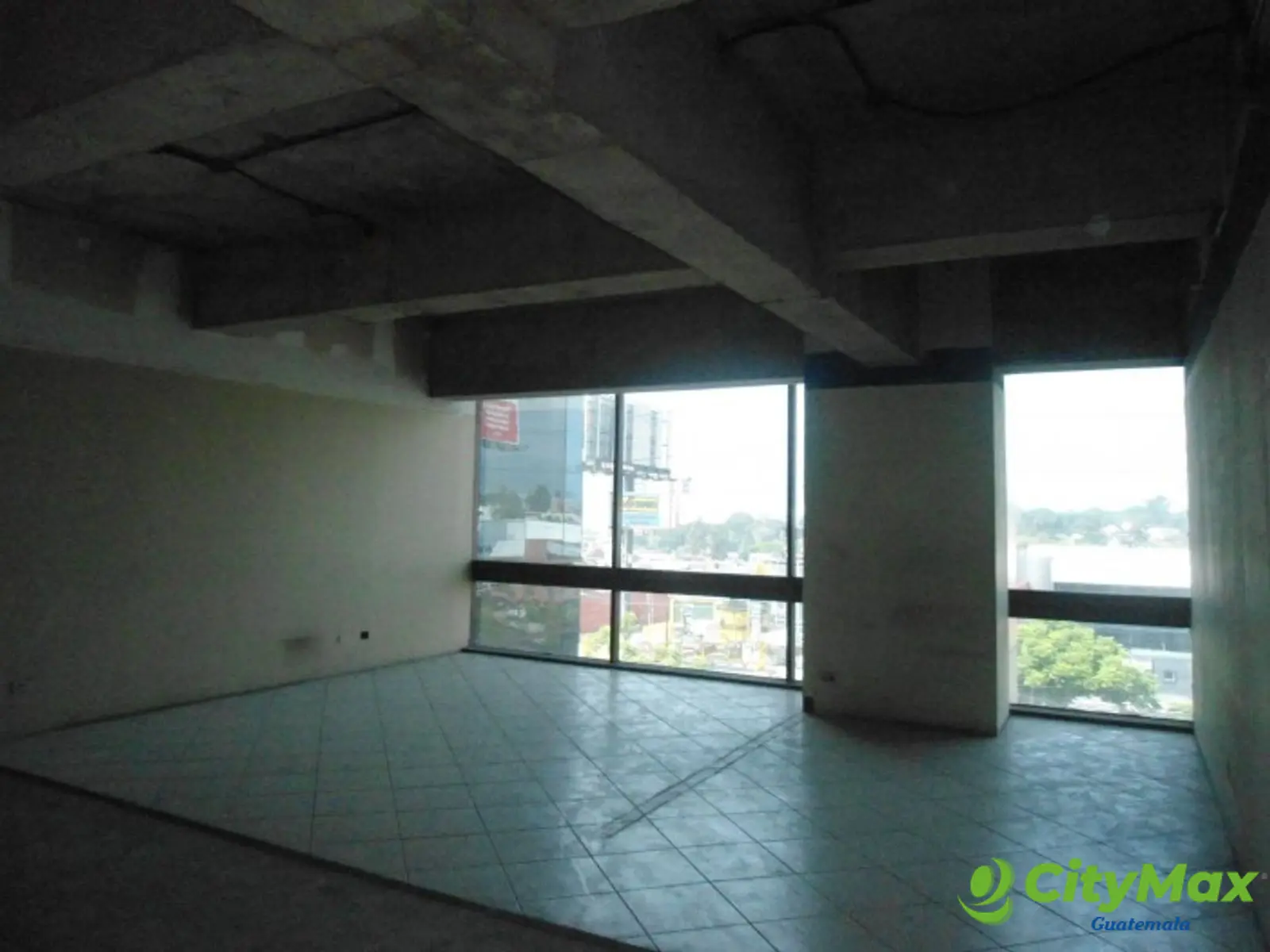 Oficina en renta en zona 11 CALZADA ROOSEVELT - foto 1