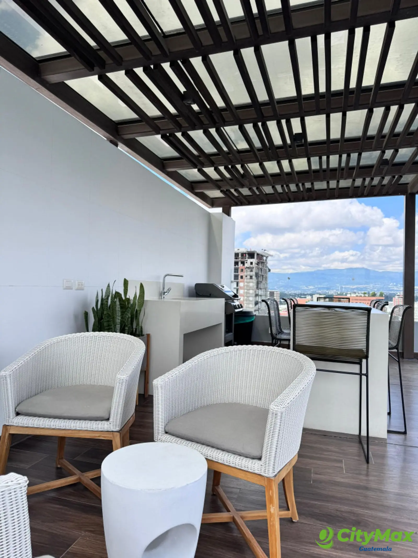 Apartamento Amueblado Renta o venta Casa Clara Zona 10 - foto 1