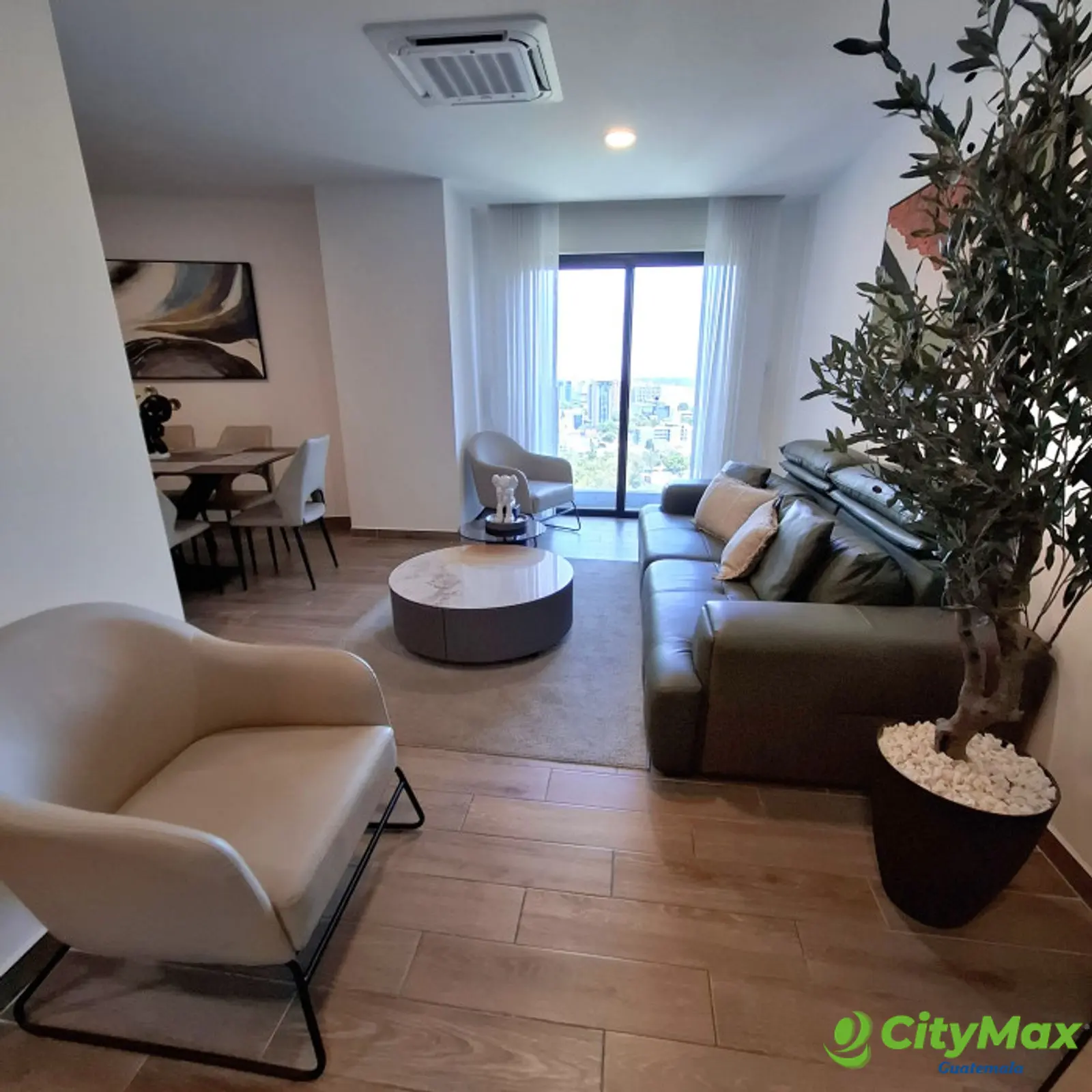 Apartamento Amueblado de 3 Habitaciones en Parque 14 - foto 1