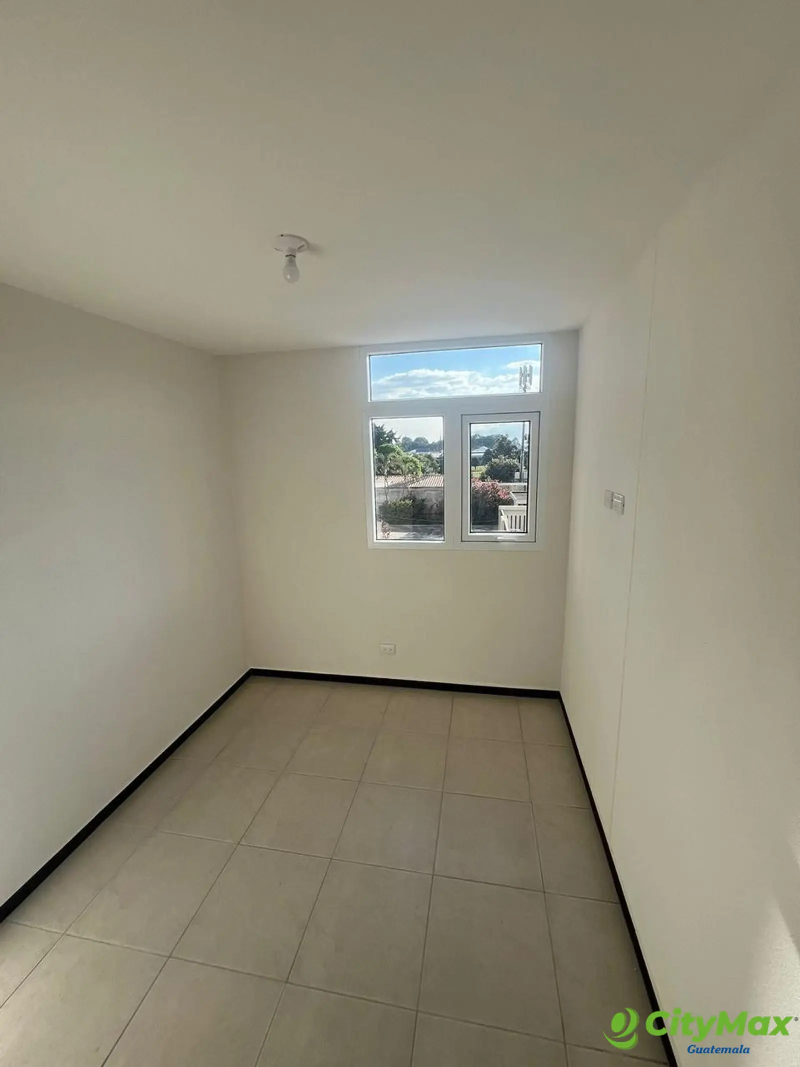Apartamento en Renta Parque San Jorge Zona 11 - foto 1