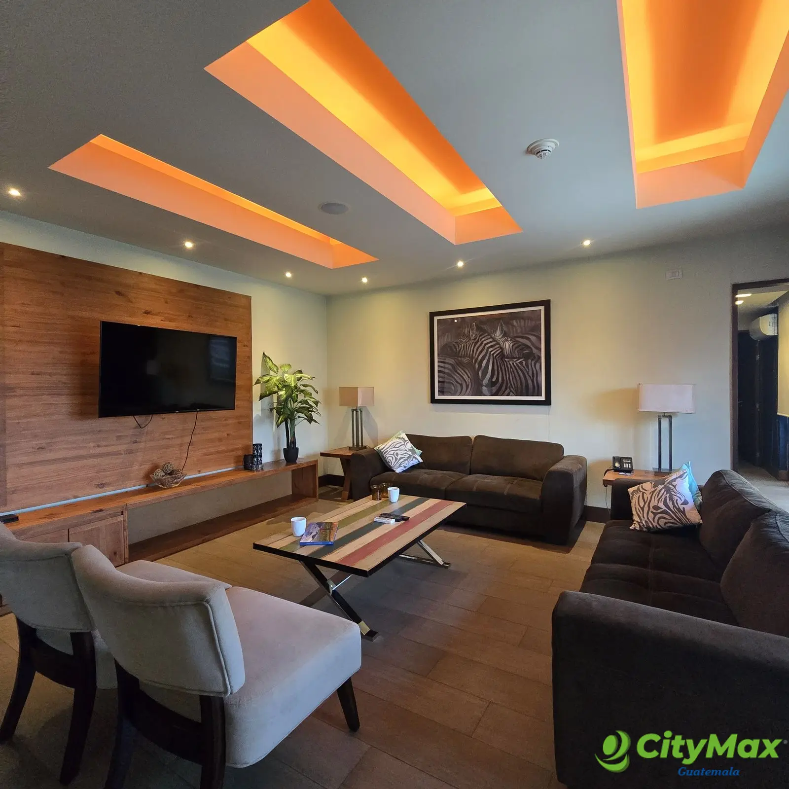 Venta apartamento en Zona 10 Guatemala - foto 1