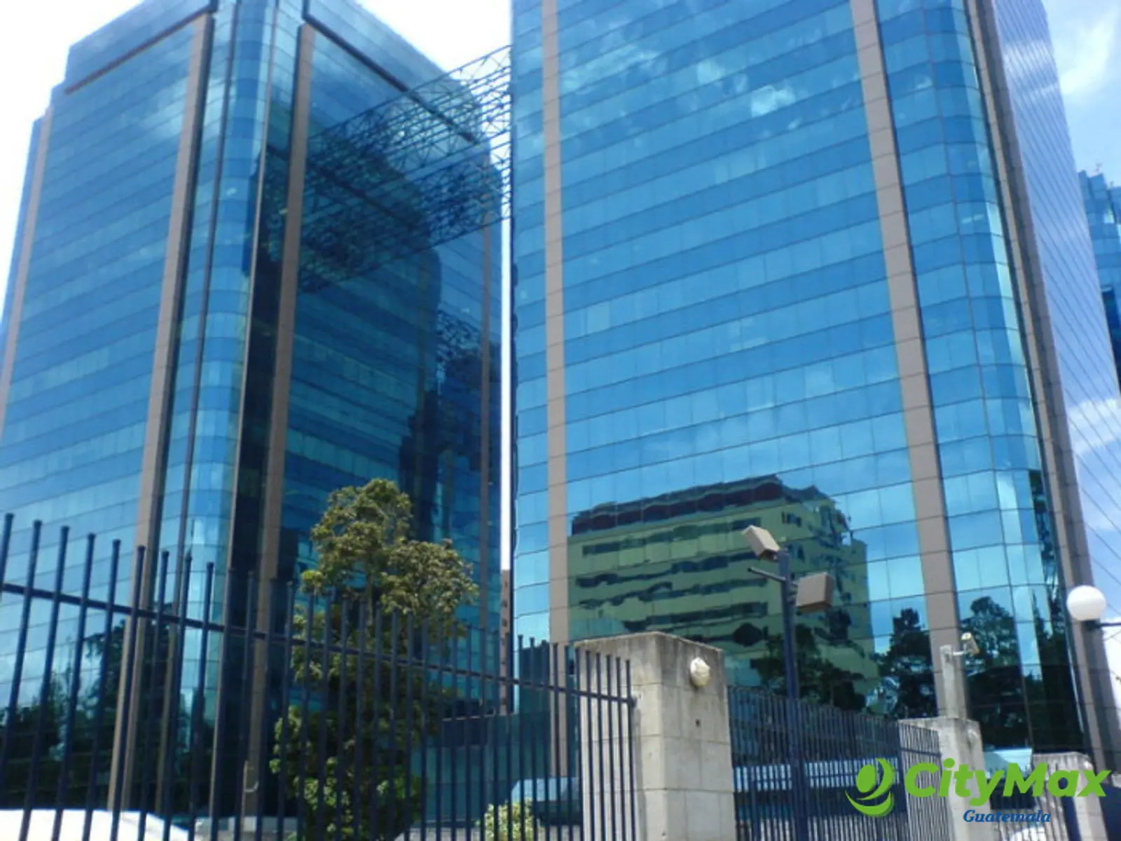 En Renta oficina Tabicada en Zona 14 Guatemala - foto 1