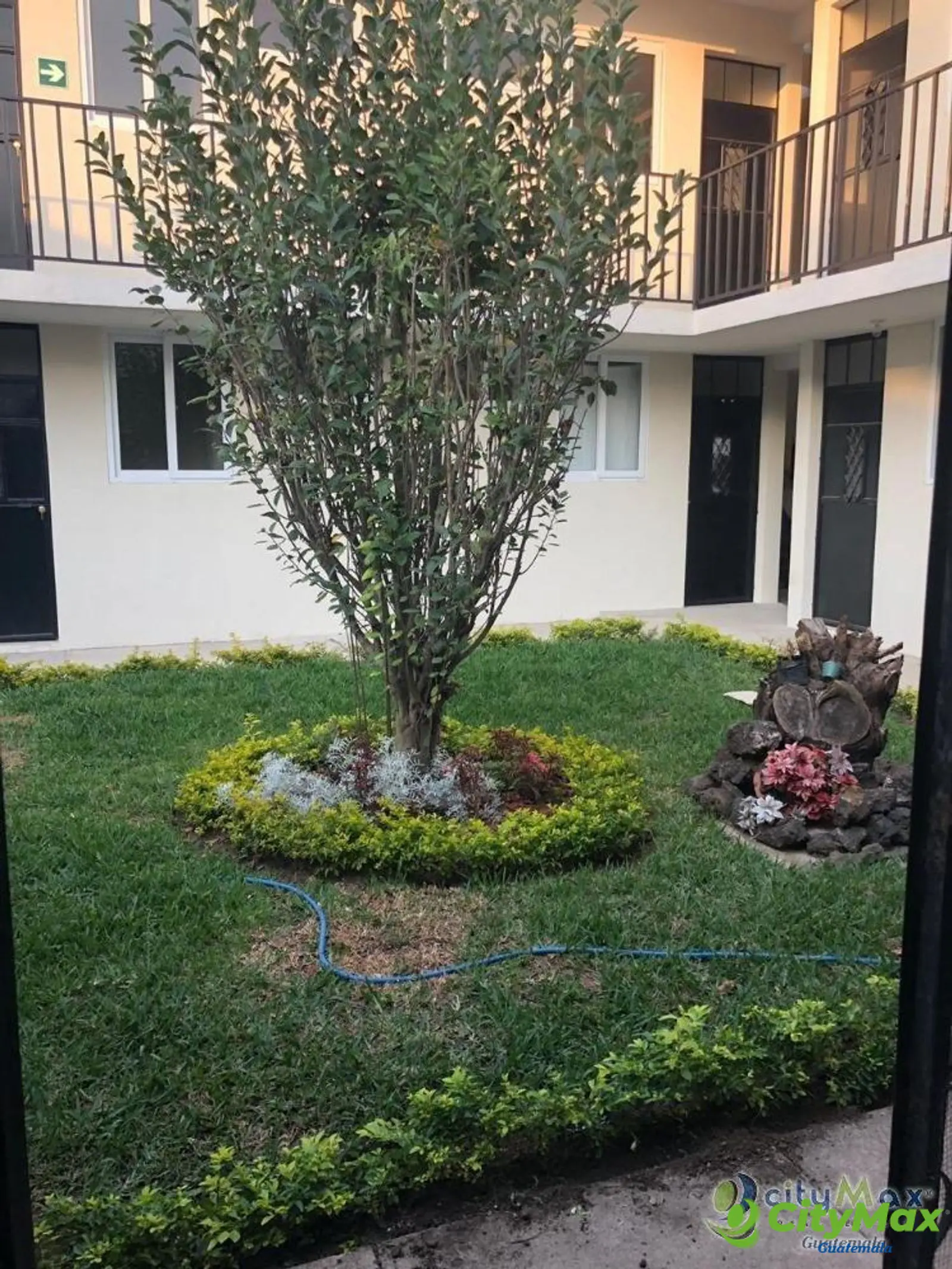 Casa de Huéspedes en Venta en Zona 12 por la USAC - foto 1
