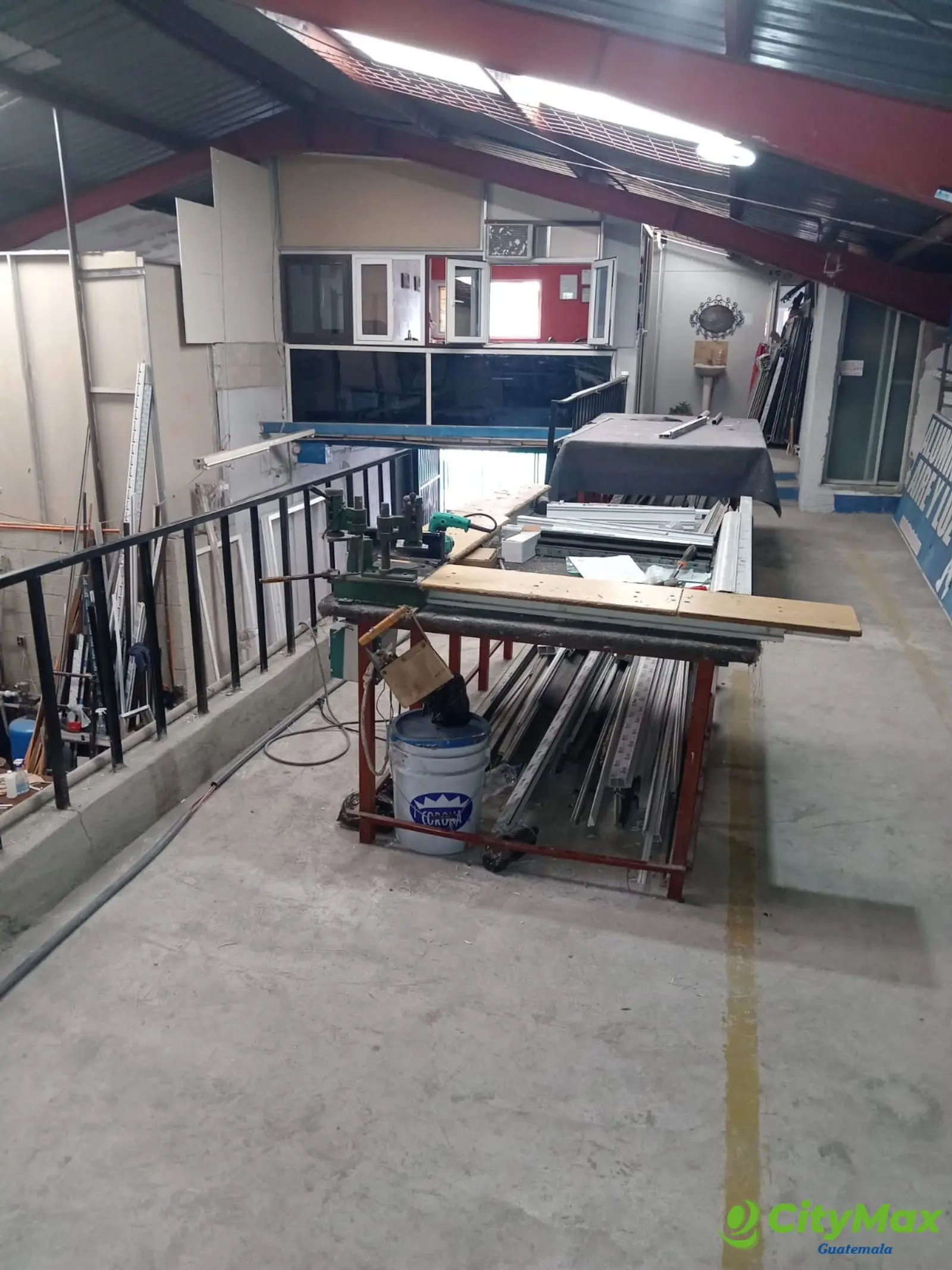 Ofibodega en Renta en Zona 6 de 276 Metros Cuadrados   - foto 1