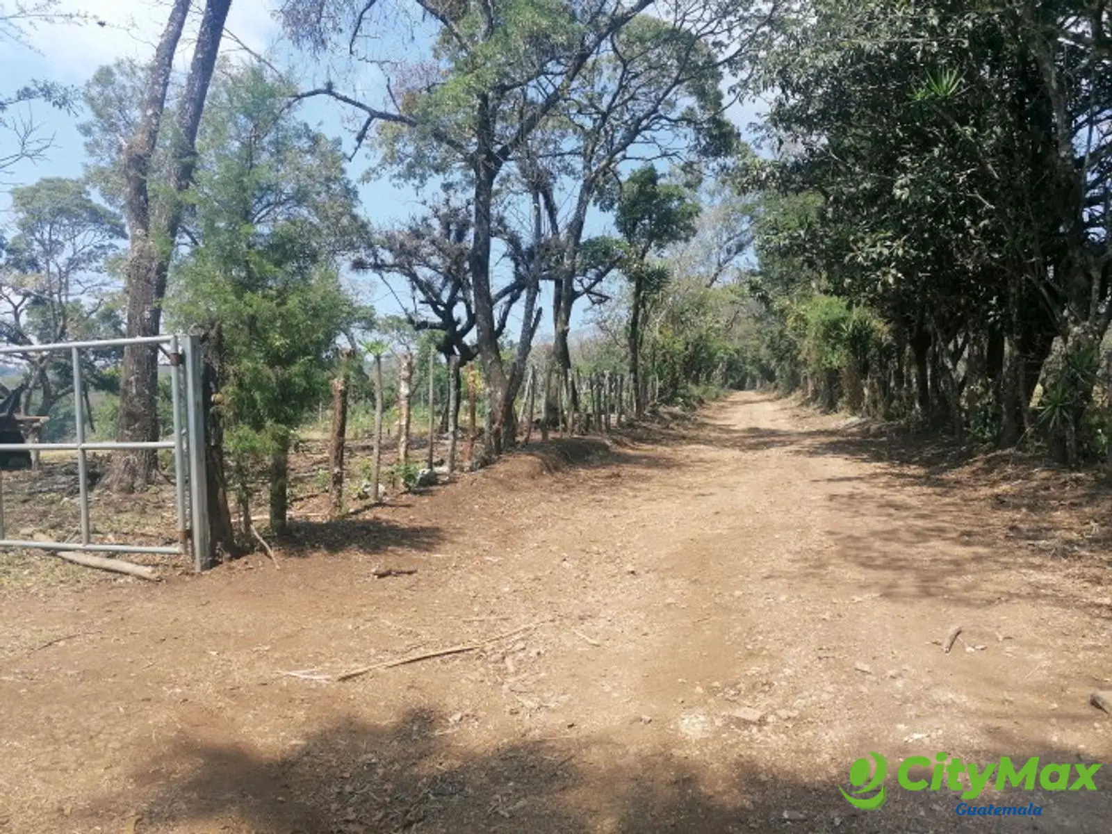 Vendo Terreno para desarrollo en Carretera El Salvador - foto 1