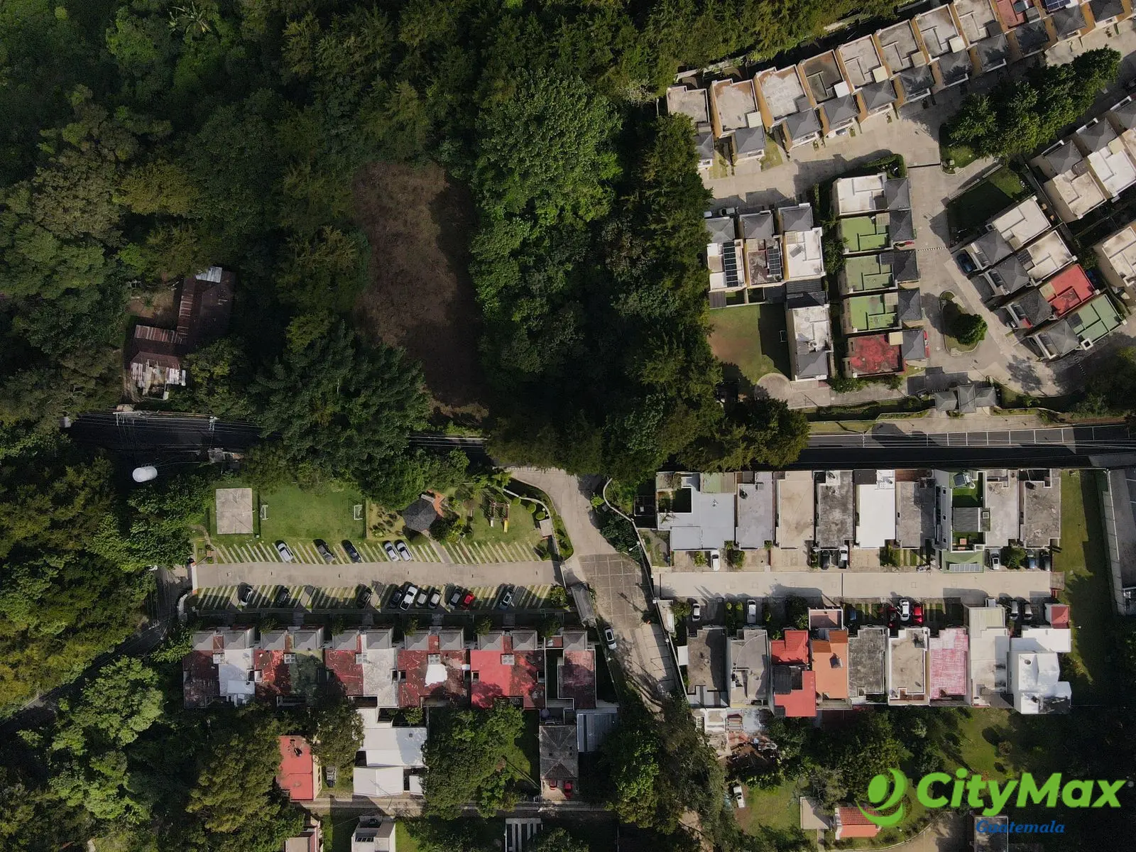 Terreno en Renta CAES ideal para Inversion Comercial   - foto 1