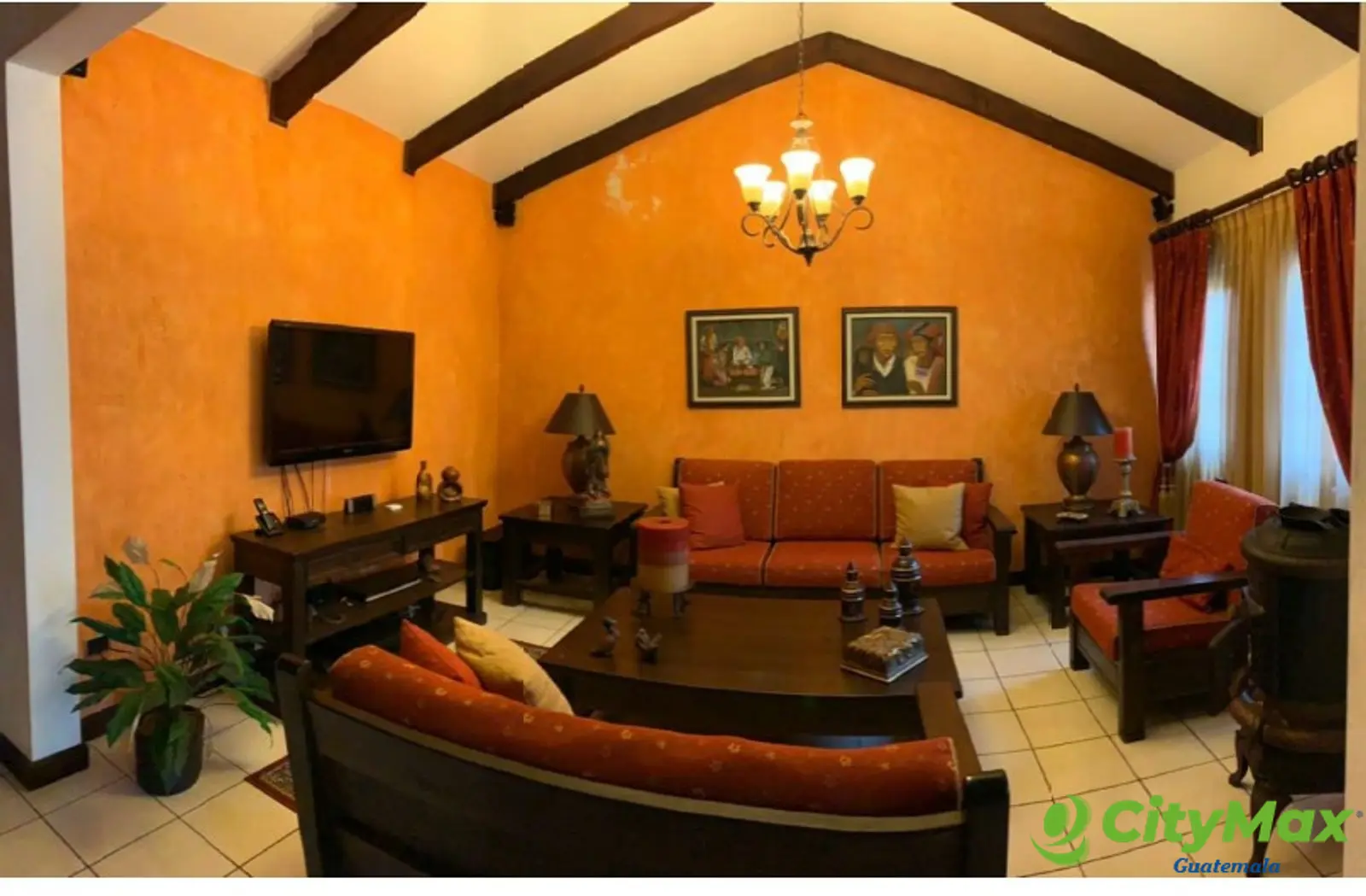 Preciosa casa en venta en Zona 2 Jocotenango - foto 1