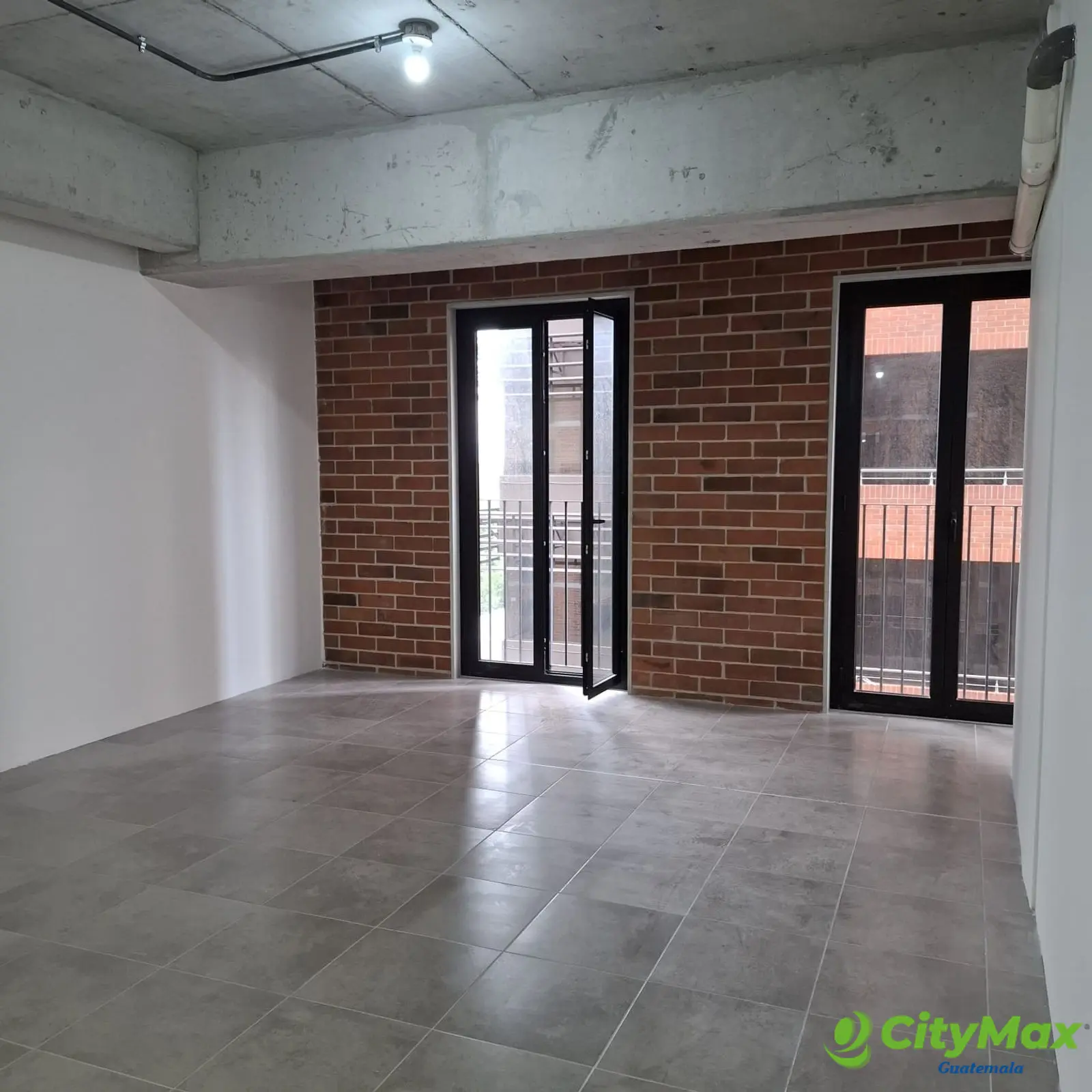 Oficina en Renta en Zona 10 Ciudad de Guatemala  - foto 1