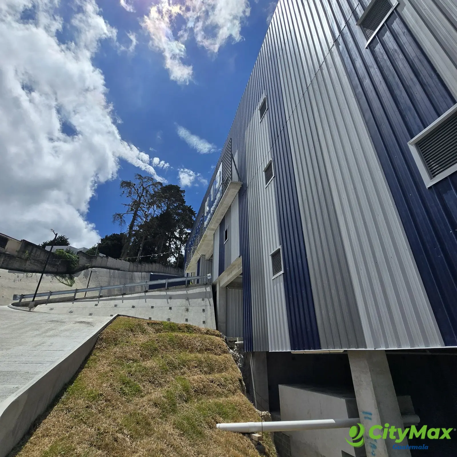 En venta Ofibodega en Km. 12.5 Ciudad de Guatemala - foto 1