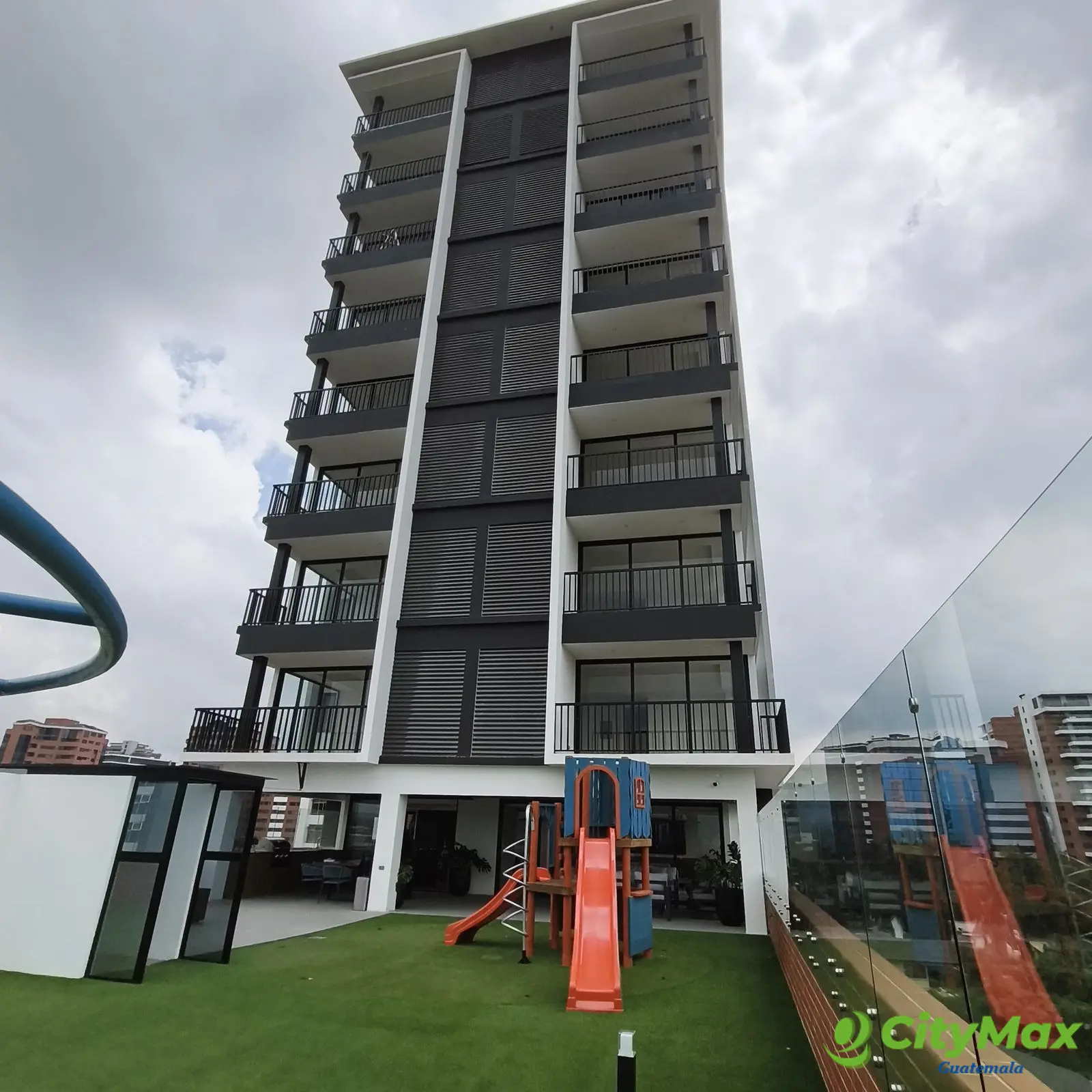 Apartamento en renta en zona 13 Edificio Inara Américas - foto 1