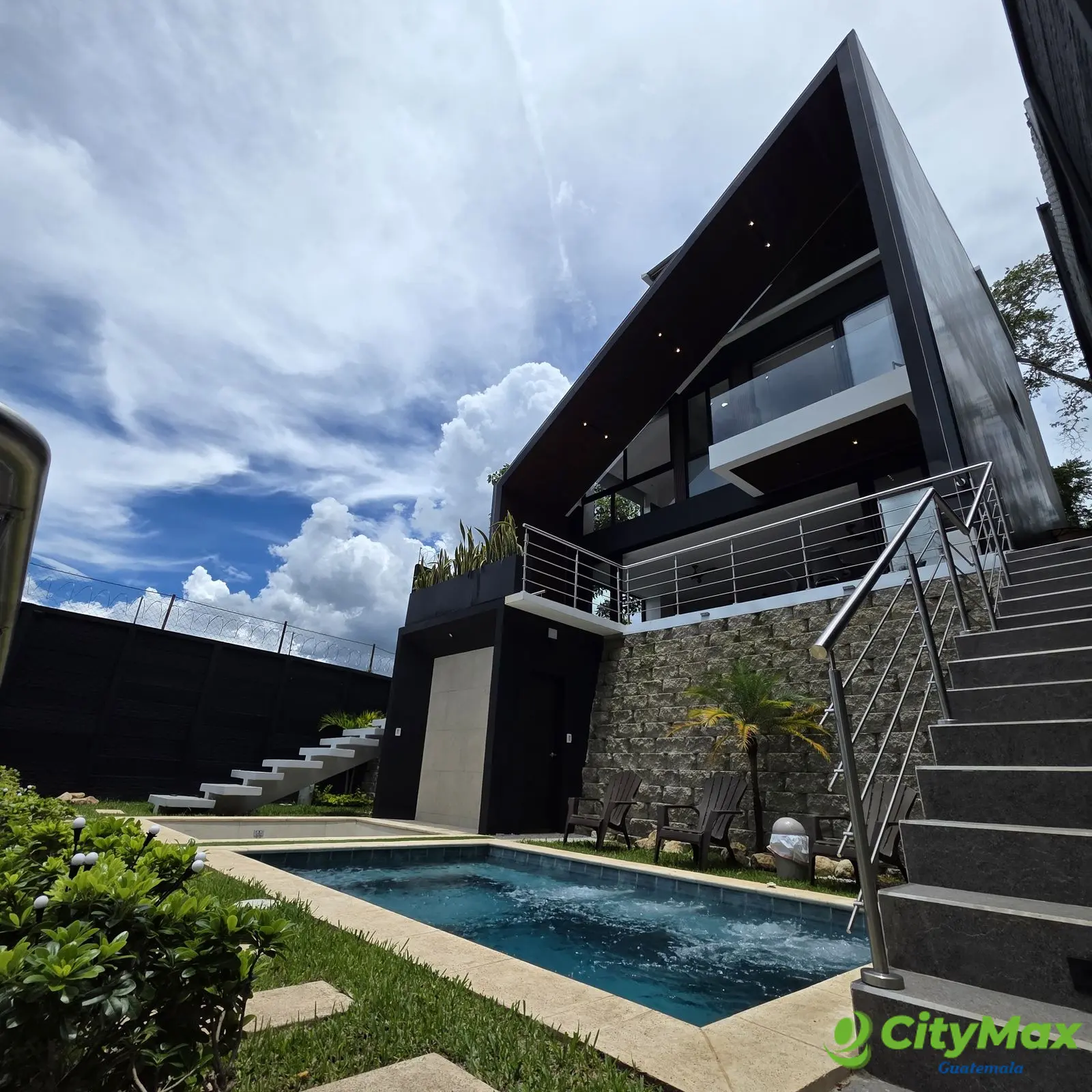 Exclusiva Casa en Venta en Laguna El Pino Santa Rosa - foto 1