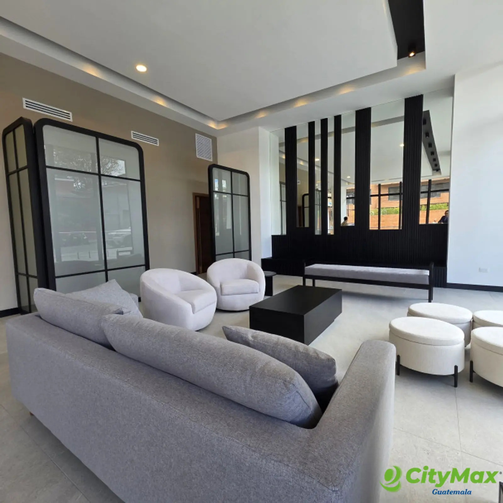 Apartamento venta 1 habitacion NUEVO zona 10 nivel alto - foto 1