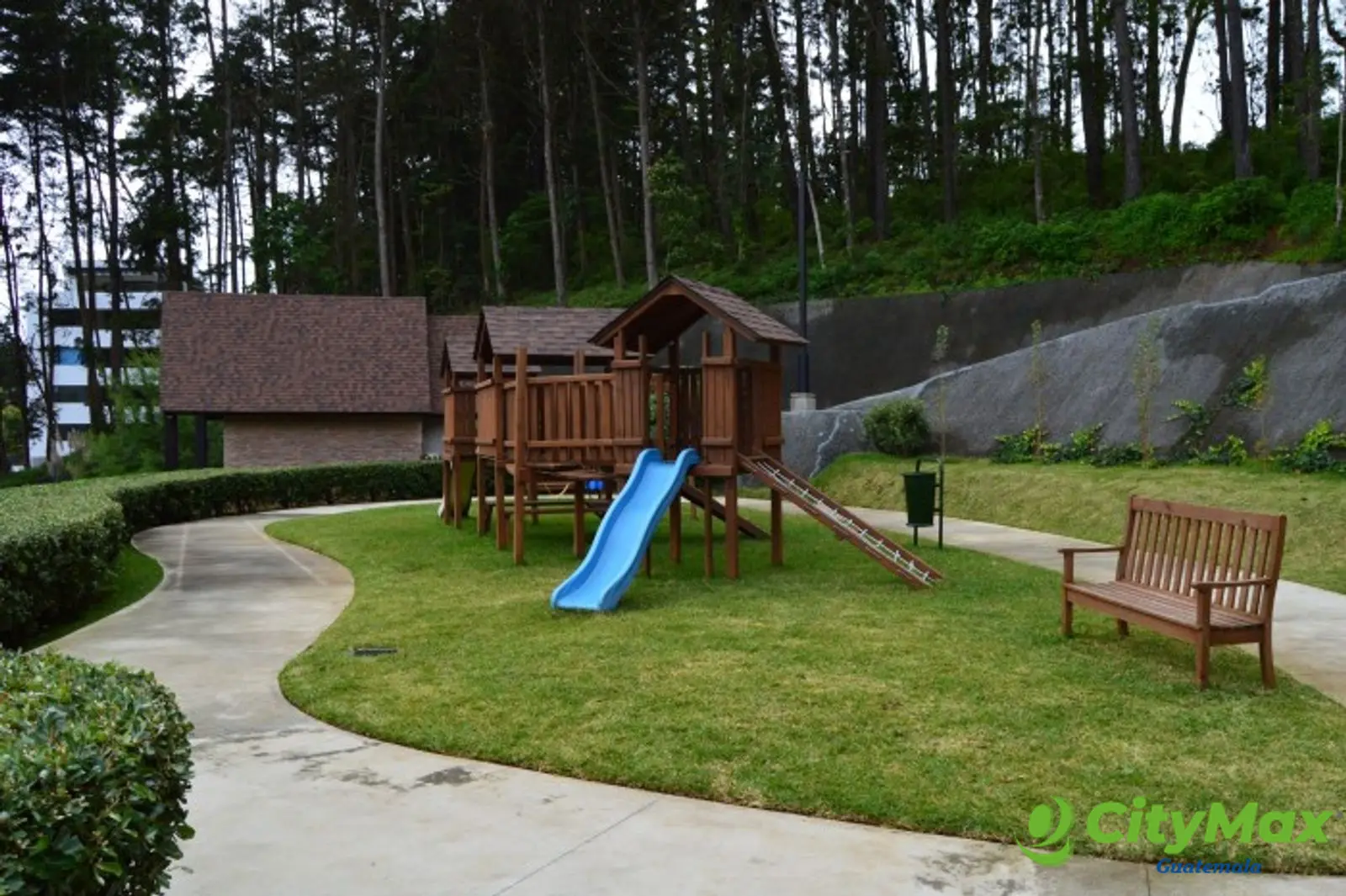 Terreno en venta en Laguna del Bosque Carretera al Salv - foto 1