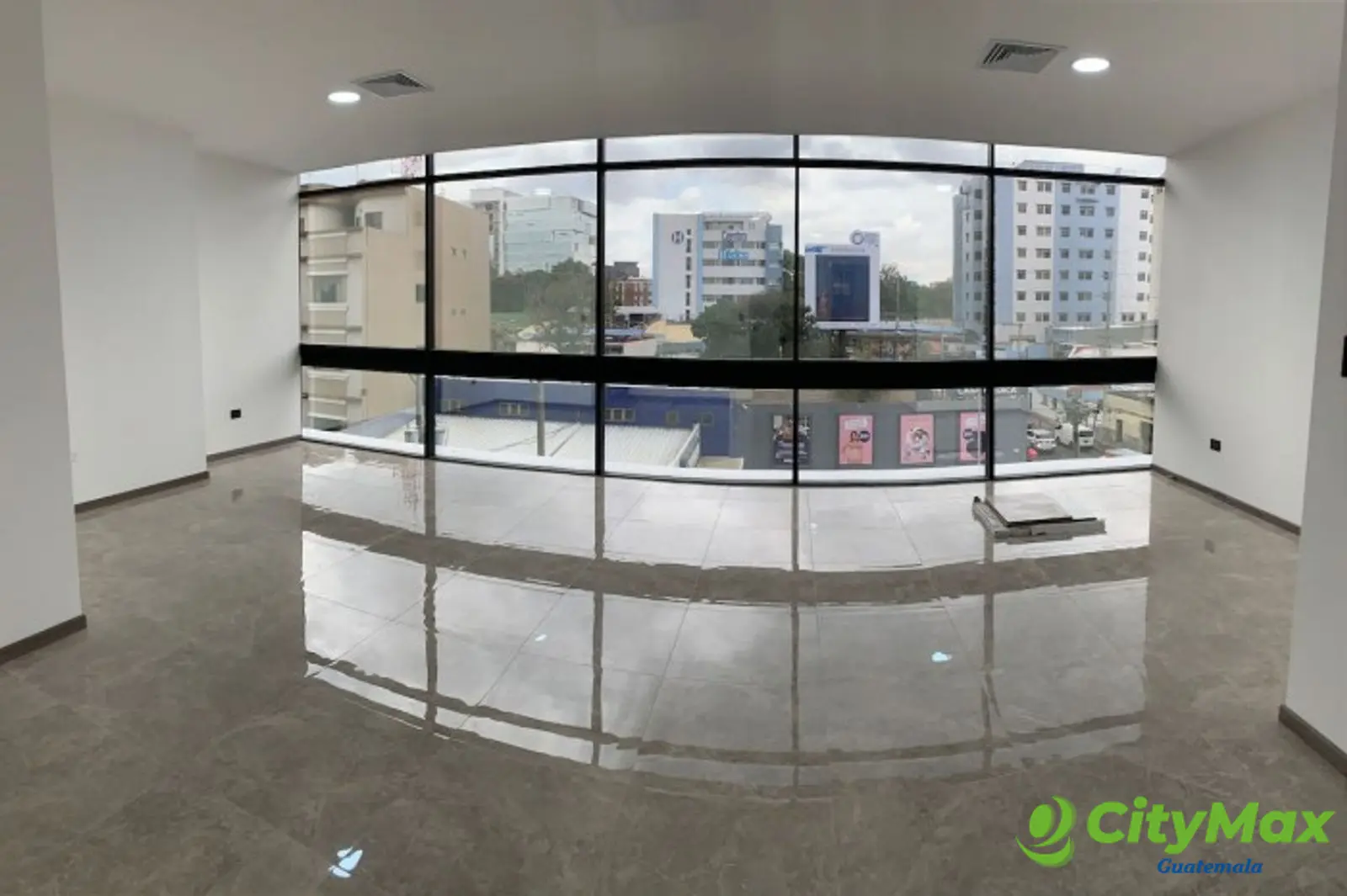 Alquiler de Clínica médica zonas 10 Guatemala - foto 1