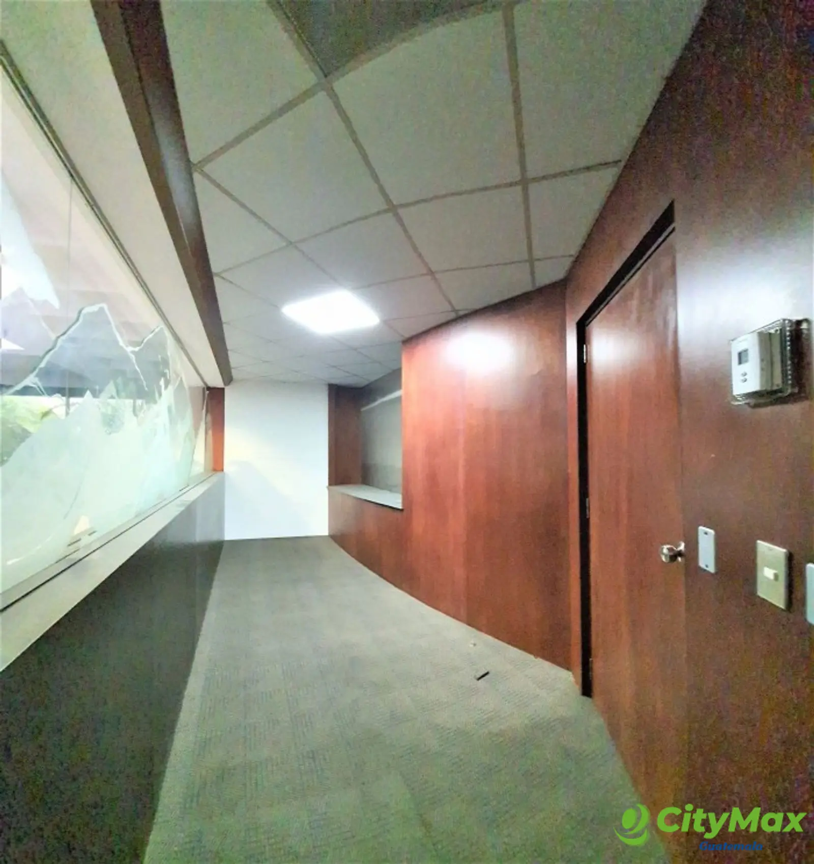 Alquiler oficina en zona 10 Diagonal ¡oficina céntrica! - foto 1