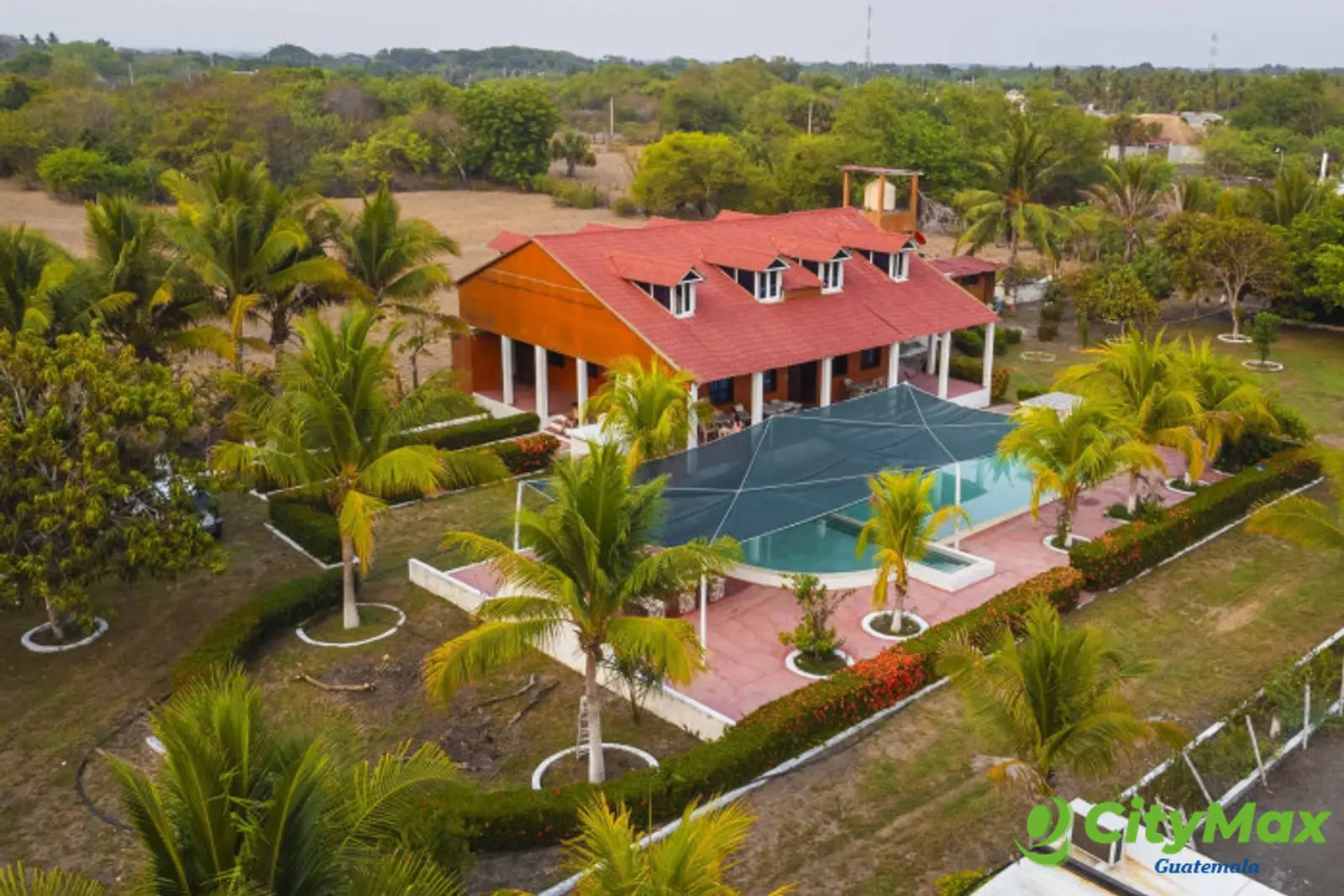 Chalet vacacional en venta y renta en Monterrico - foto 1