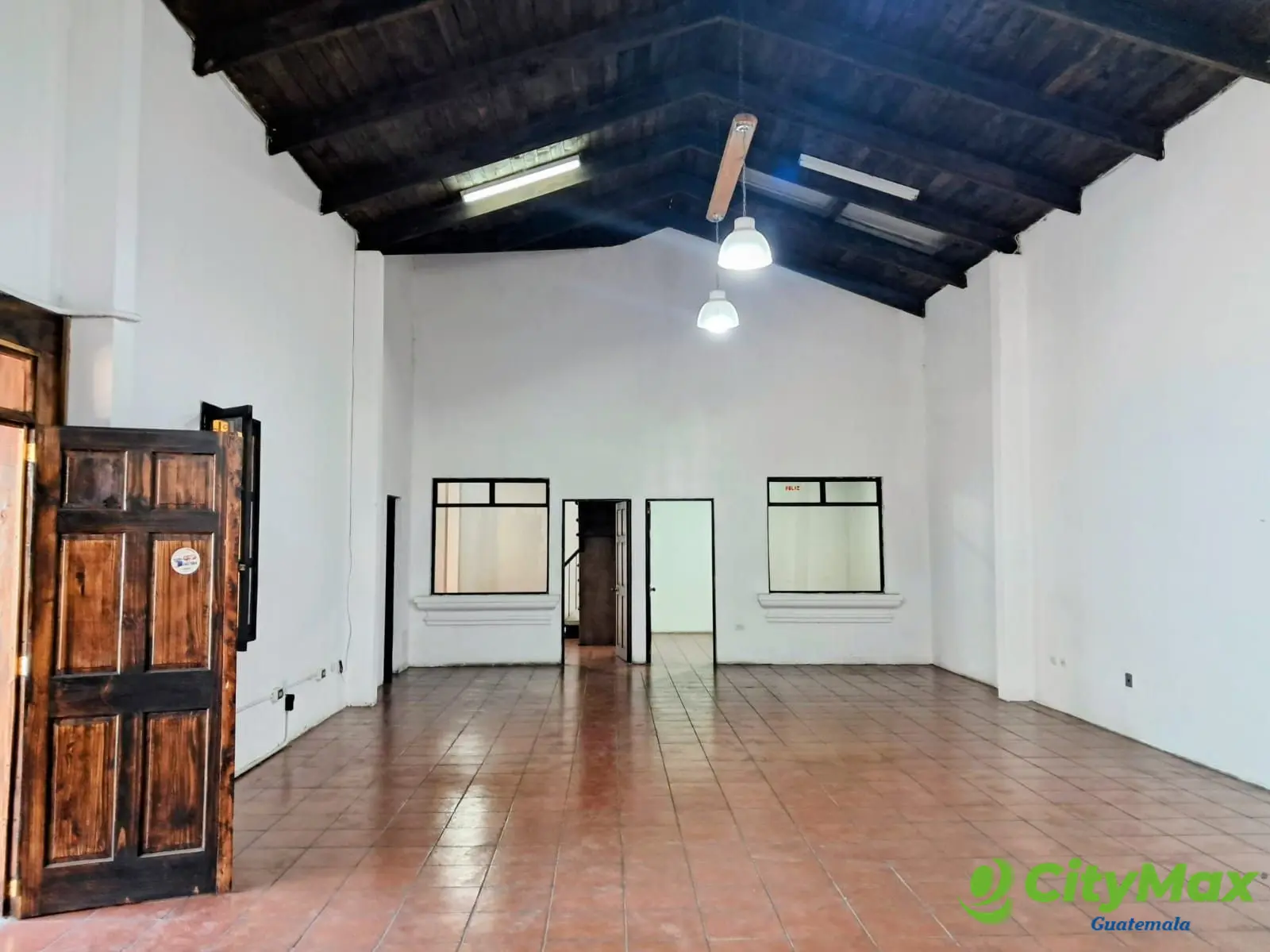 Local Comercial en La Antigua Guatemala - foto 1