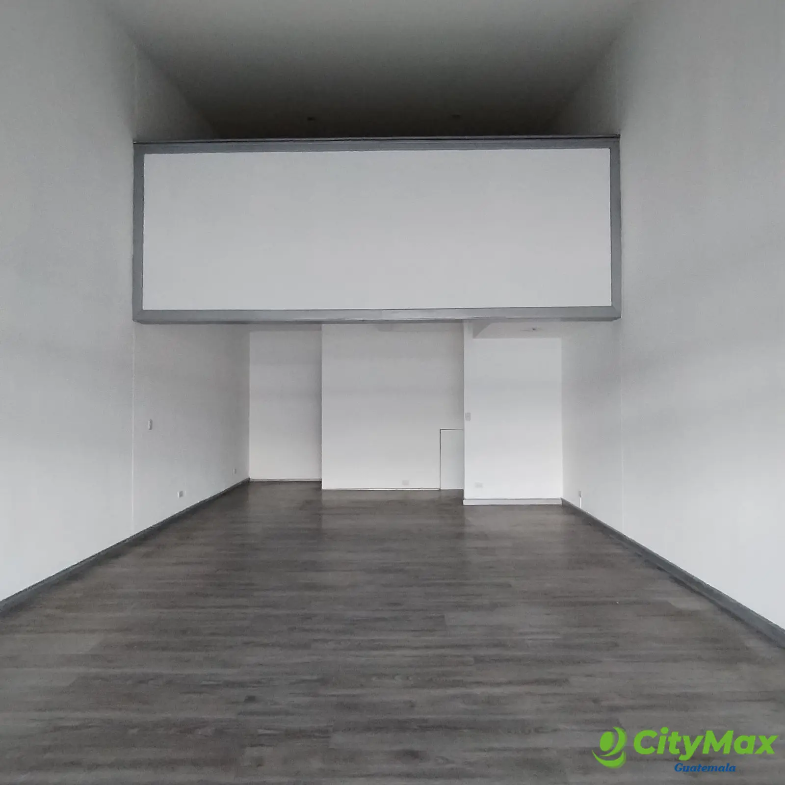 Local comercial en 20 calle zona 10 cerca a CC Pradera  - foto 1