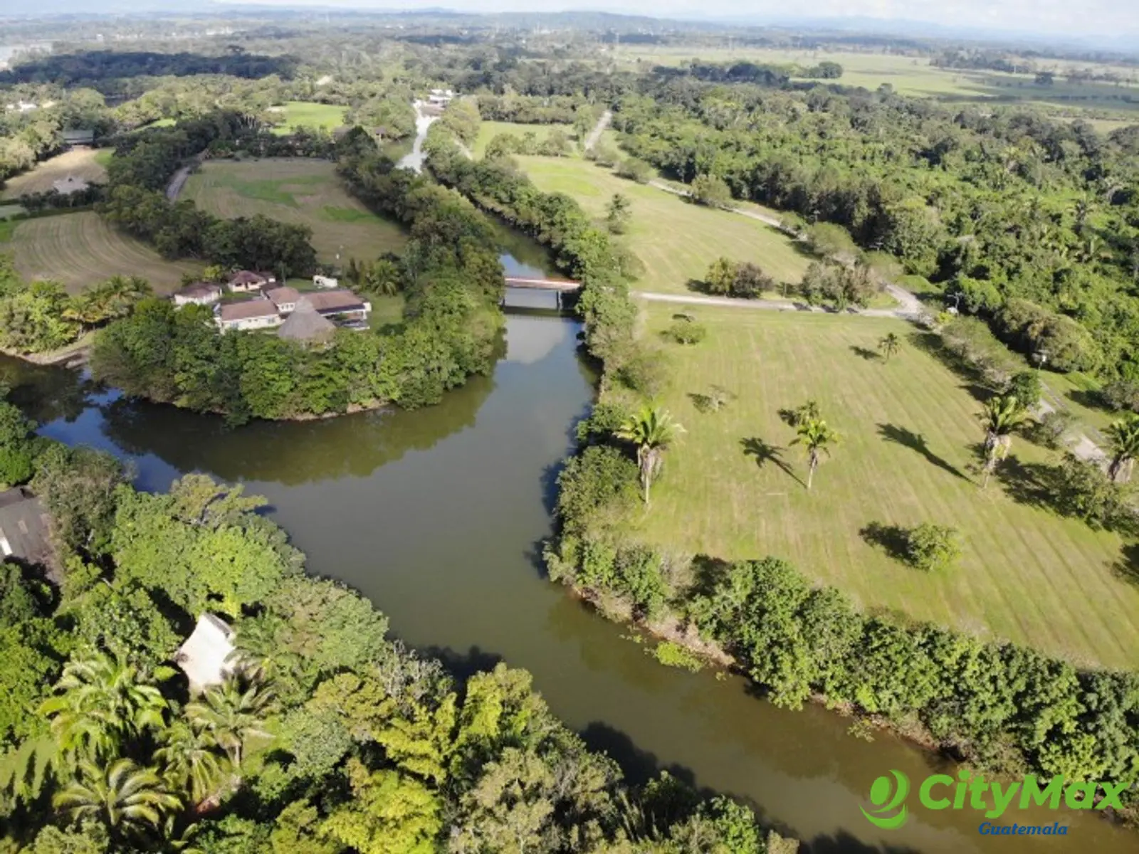 Terrenos en venta Condominio en Río Dulce Izabal - foto 1