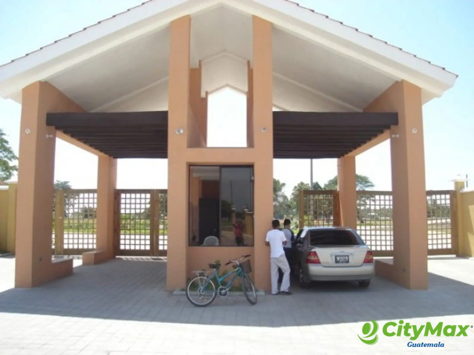 Terreno en venta con 1119.02Vr2 en Iztapa - foto 1