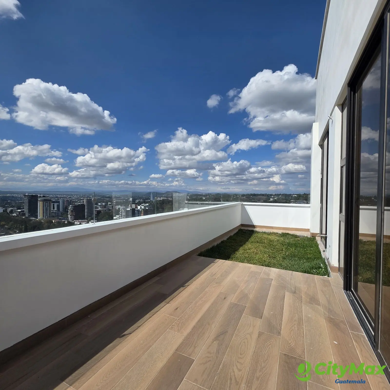 Apartamento con jardin en Venta Z.15 Vista Hermosa - foto 1