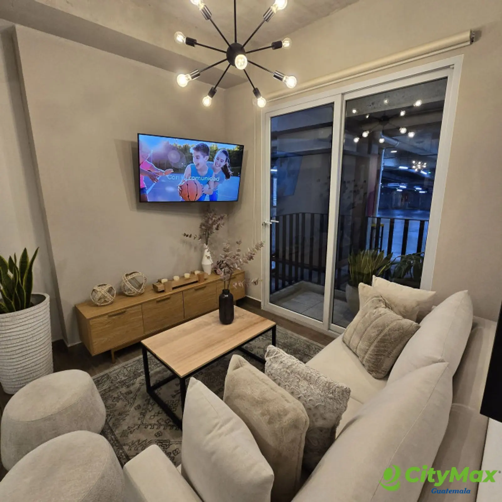 En venta Apartamento en planos en la Zona 17  - foto 1