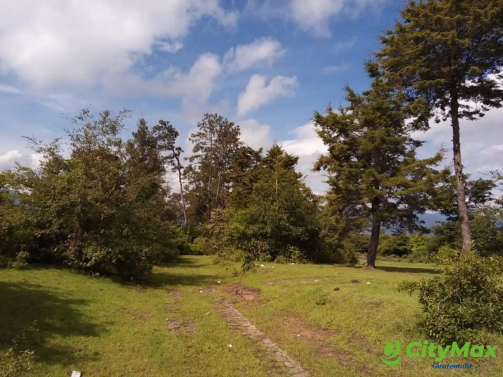 Venta de terreno Residencial en El Tejar Chimaltenango - foto 1