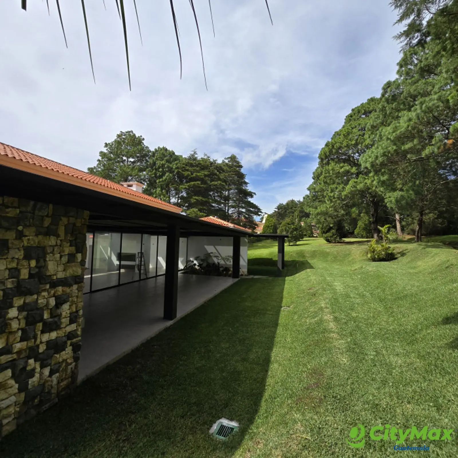 Exclusiva Casa en Hacienda Nueva Country Club Guatemala - foto 1