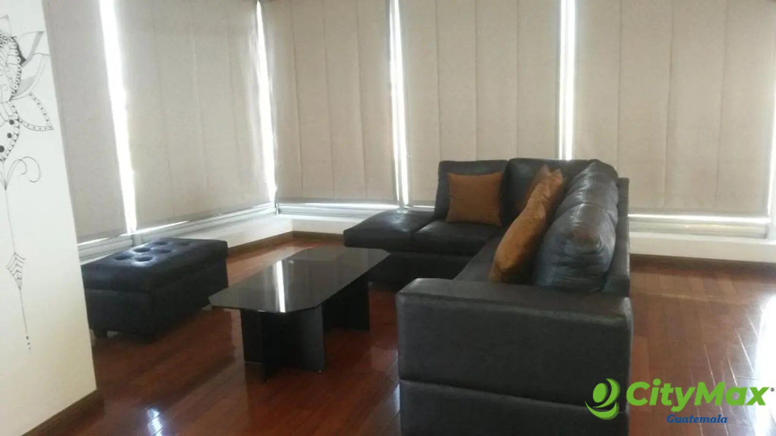 Apartamento amueblado en renta en la zona 13 - foto 1