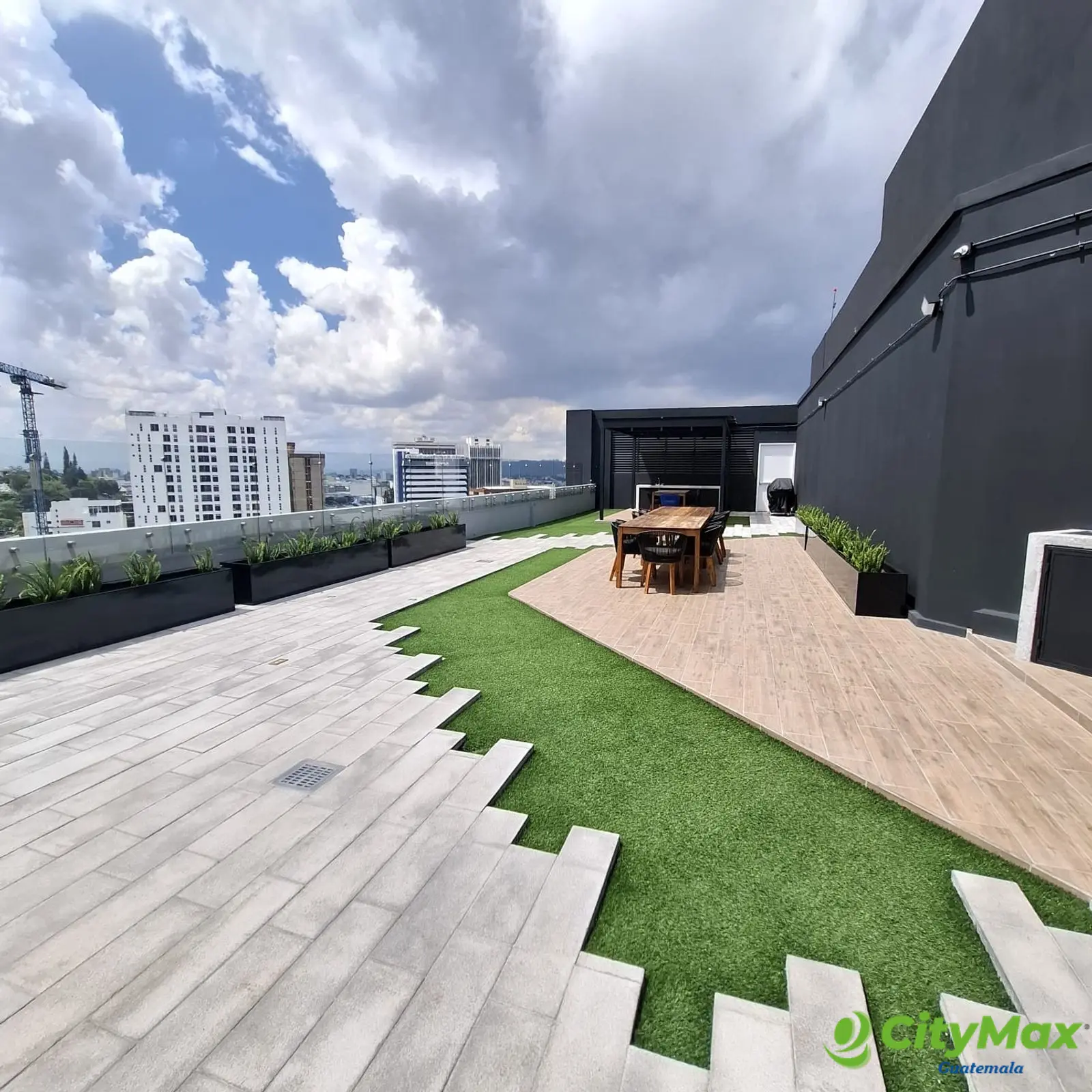Apartamento en renta en edificio séptimo zona 4 Guate - foto 1