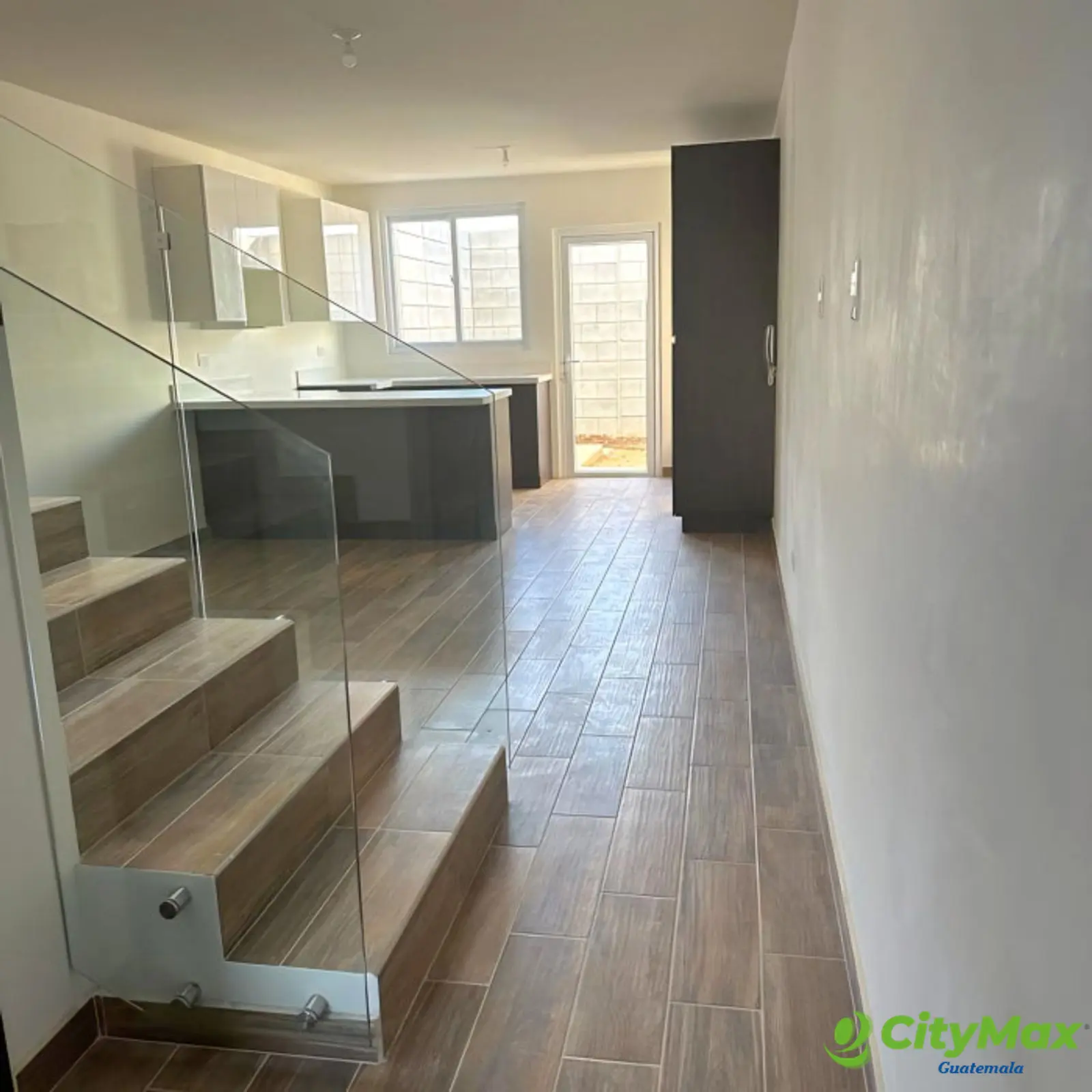 Town House en Renta en Zona 16 Hacienda Real - foto 1