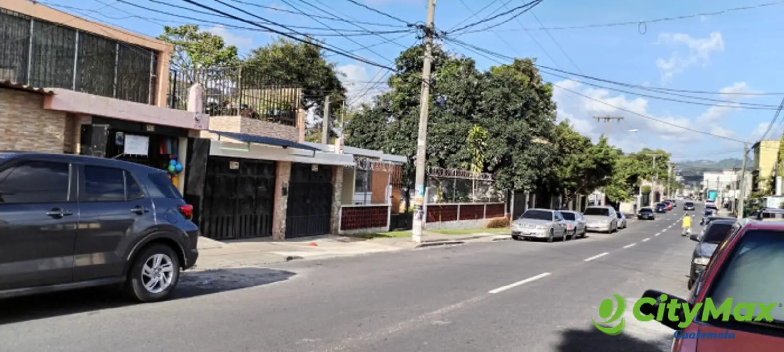 Casa para Inversión-Demolición, en venta en Zona 15 - foto 1