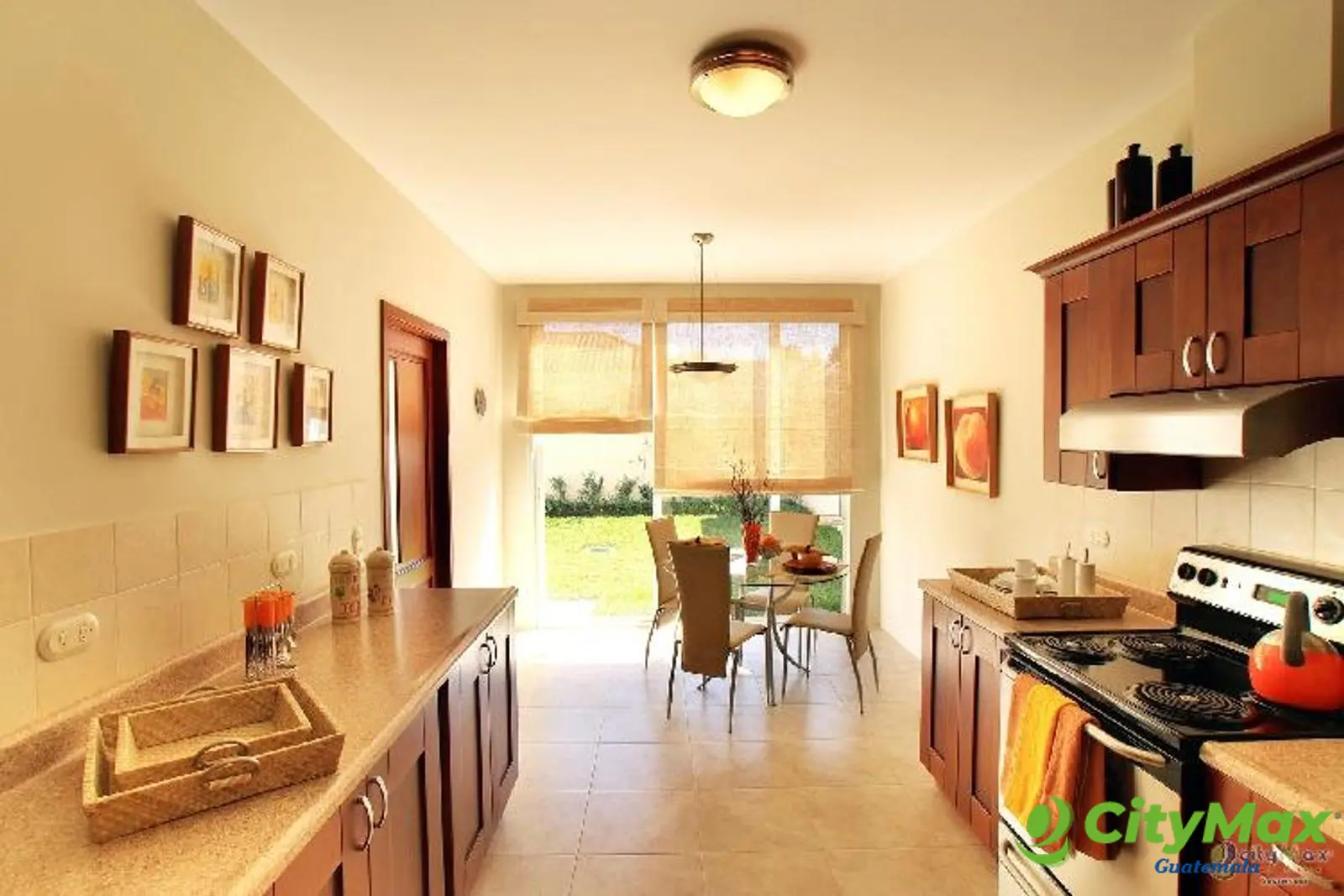 Casa en venta en Carretera a El Salvador km 22 - foto 1