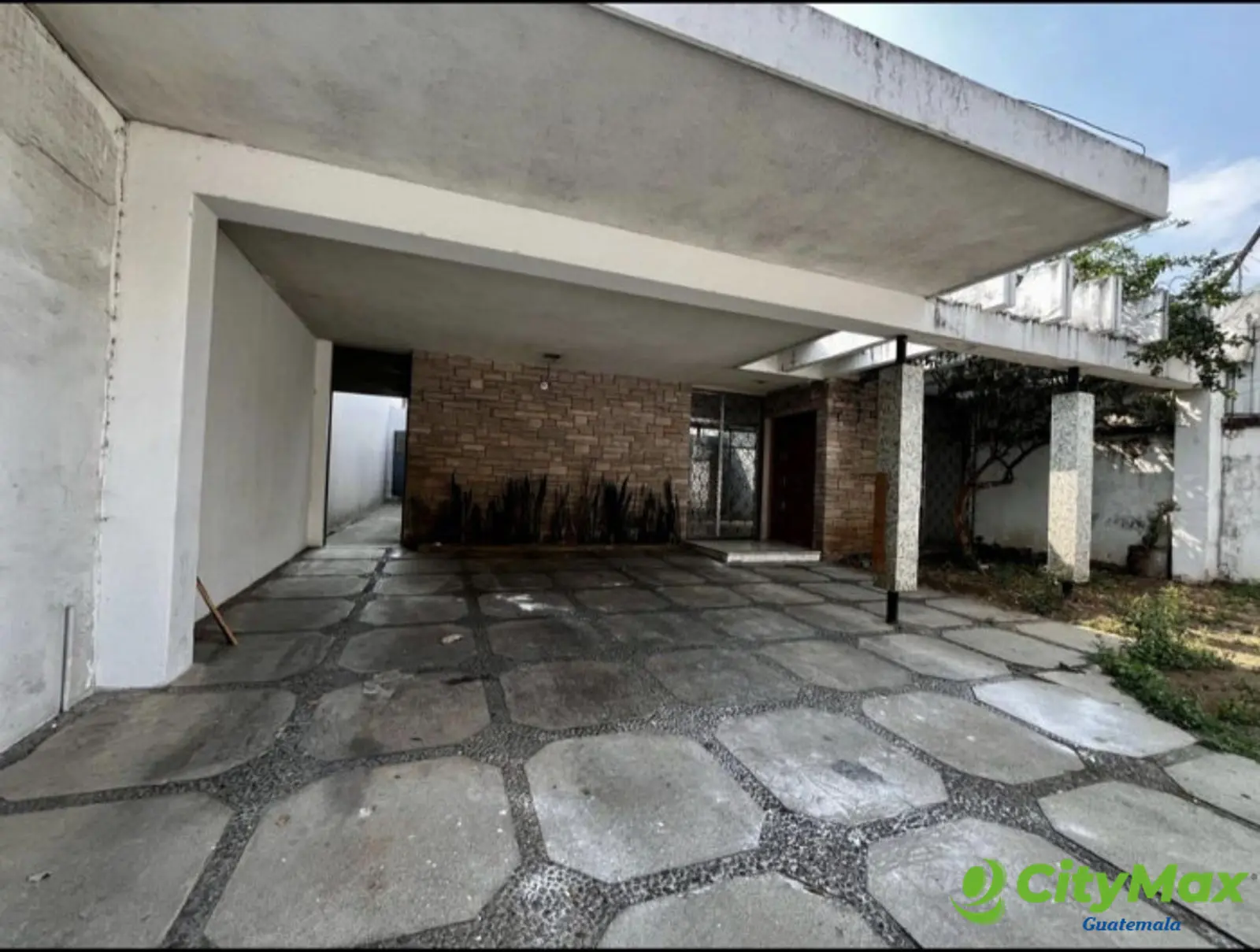 Casa Comercial En Renta Sobre Avenida Las Americas Z 13 - foto 1