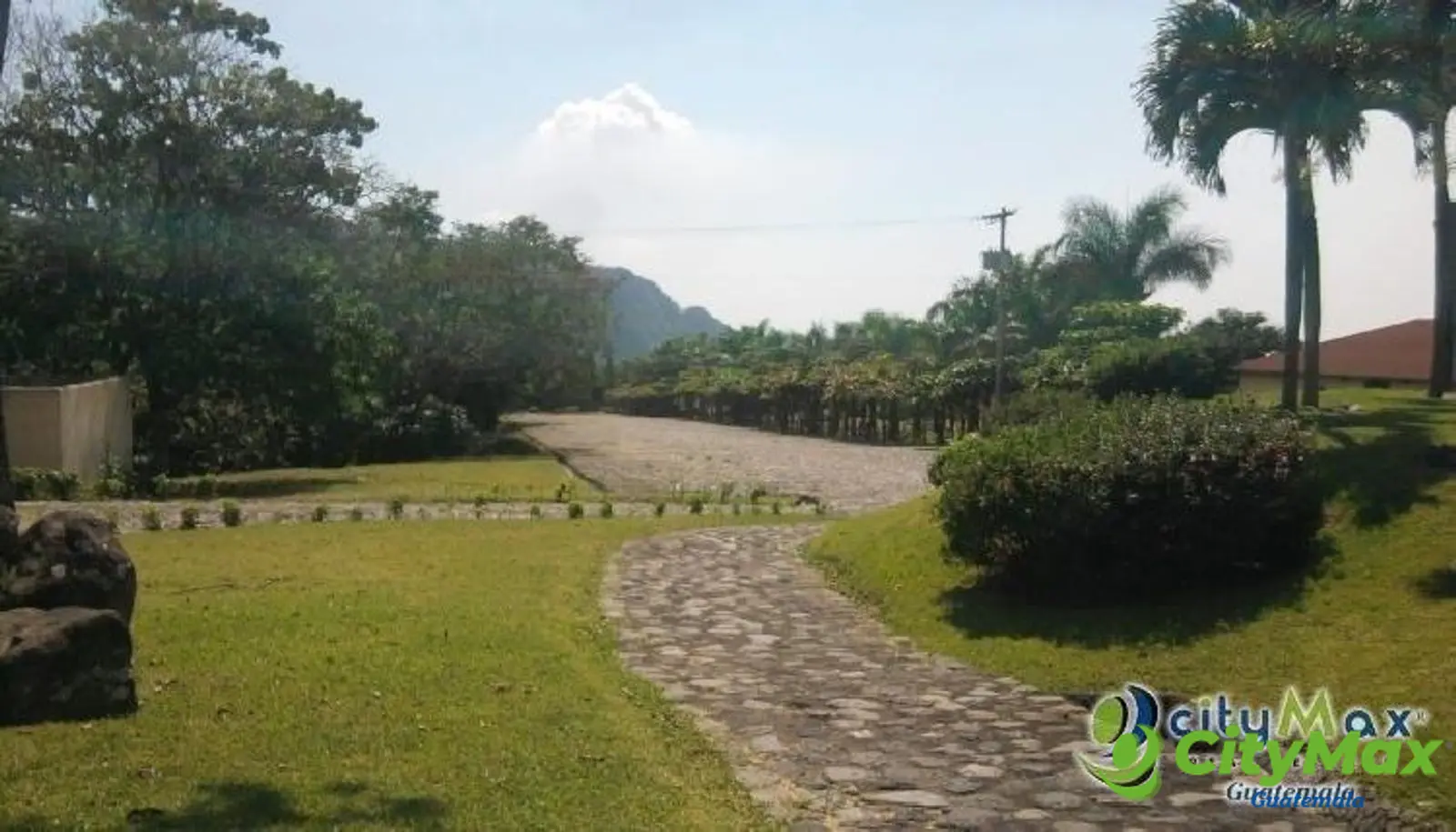 TERRENO EN VENTA EN CAMPO AVENTURA CON 3564 m2 - foto 1