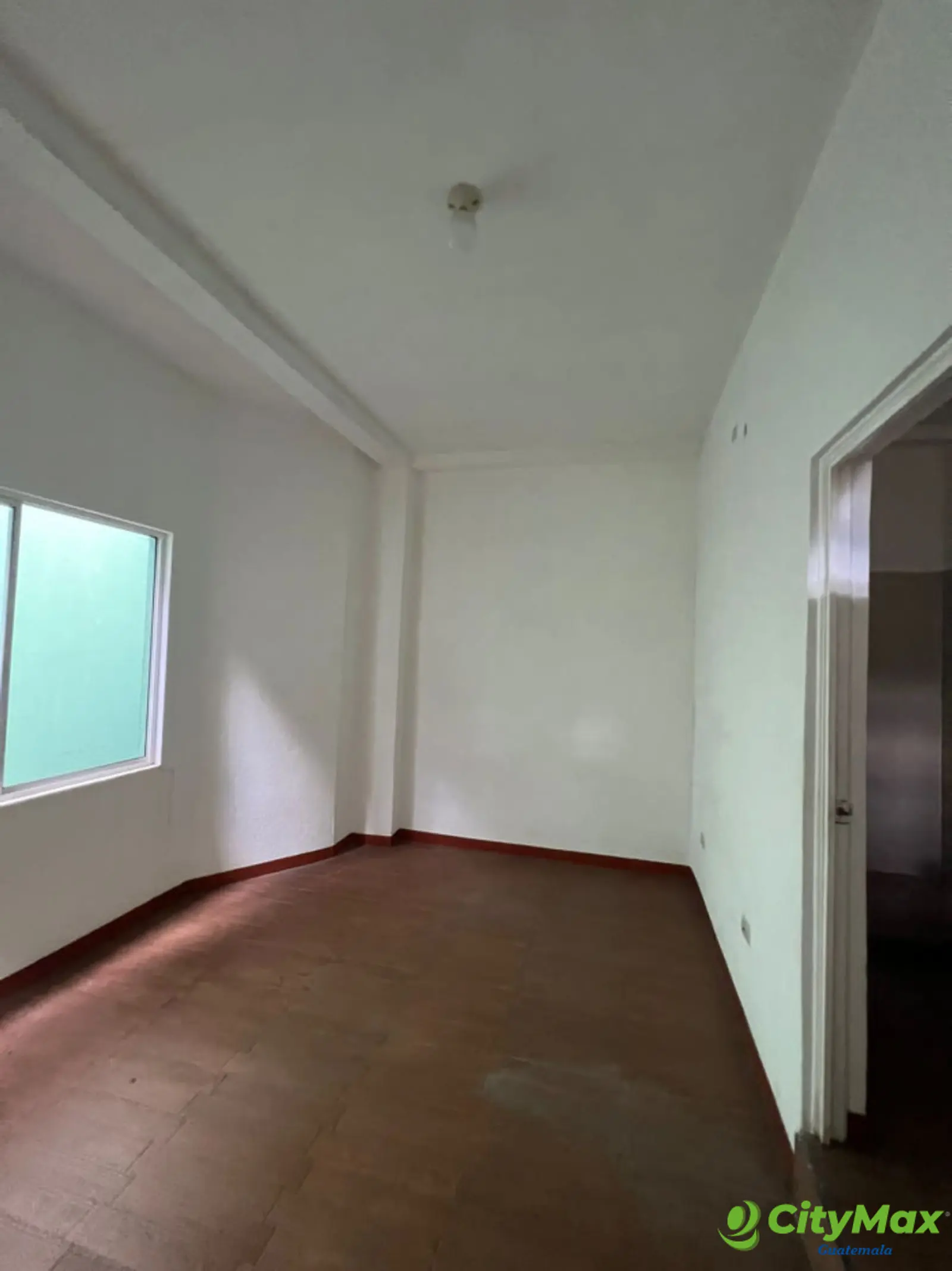 Casa en venta en Asunción Mita Jutiapa por el centro   - foto 1