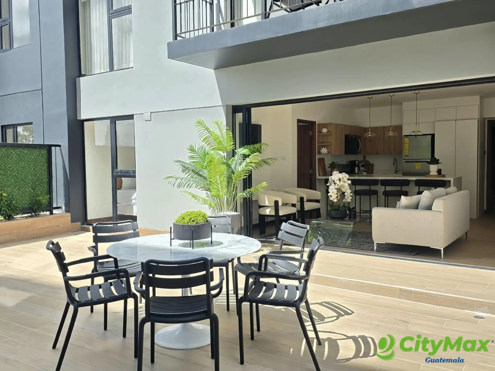 Apartamento en Venta en Zona 16 Guatemala - foto 1