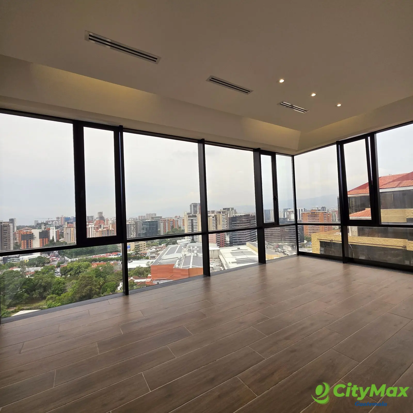 PentHouse en Venta en Oakland Zona 10 Guatemala - foto 1