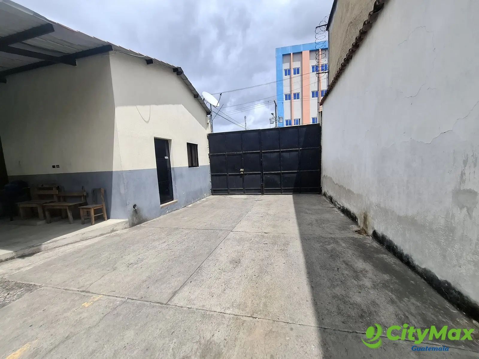 Predio con oficinas 21 calle Zona 1 El Pueblito - foto 1