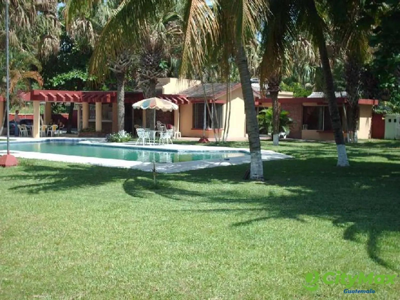 Linda casa en Venta EN PUERTO DE IZTAPA ESCUINTLA - foto 1
