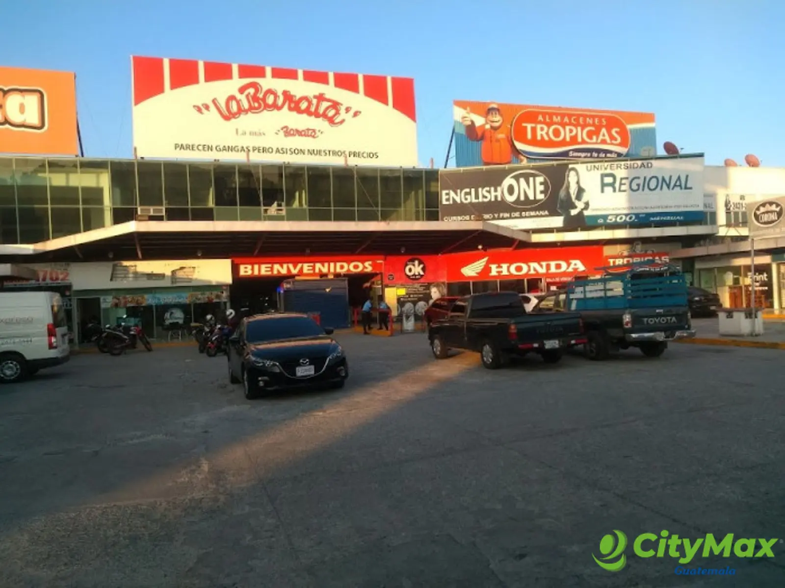 Edificio Comercial en Venta en Mixco Guatemala - foto 1