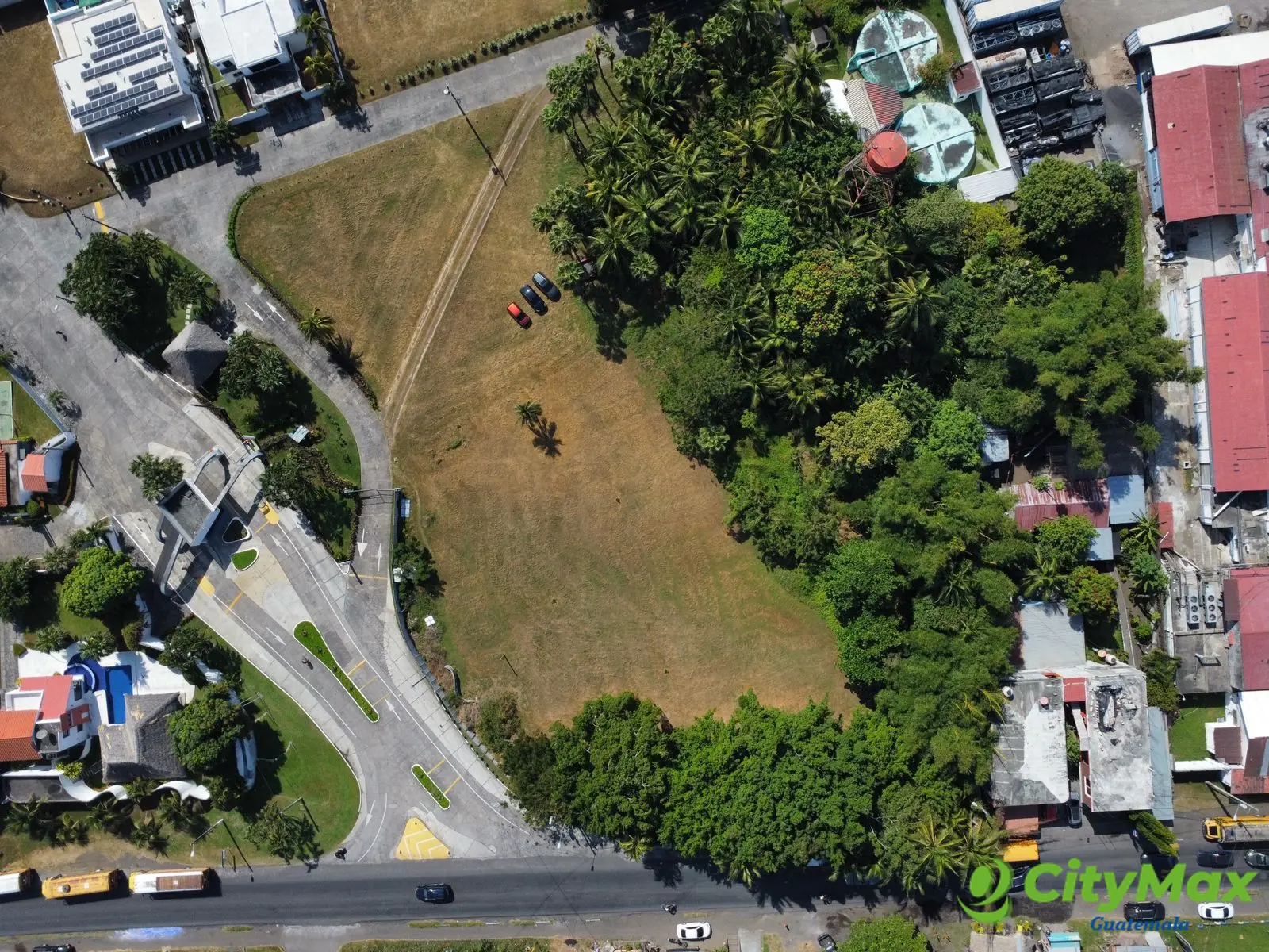 Terreno plano esquina en venta en San Marino San Jose - foto 1
