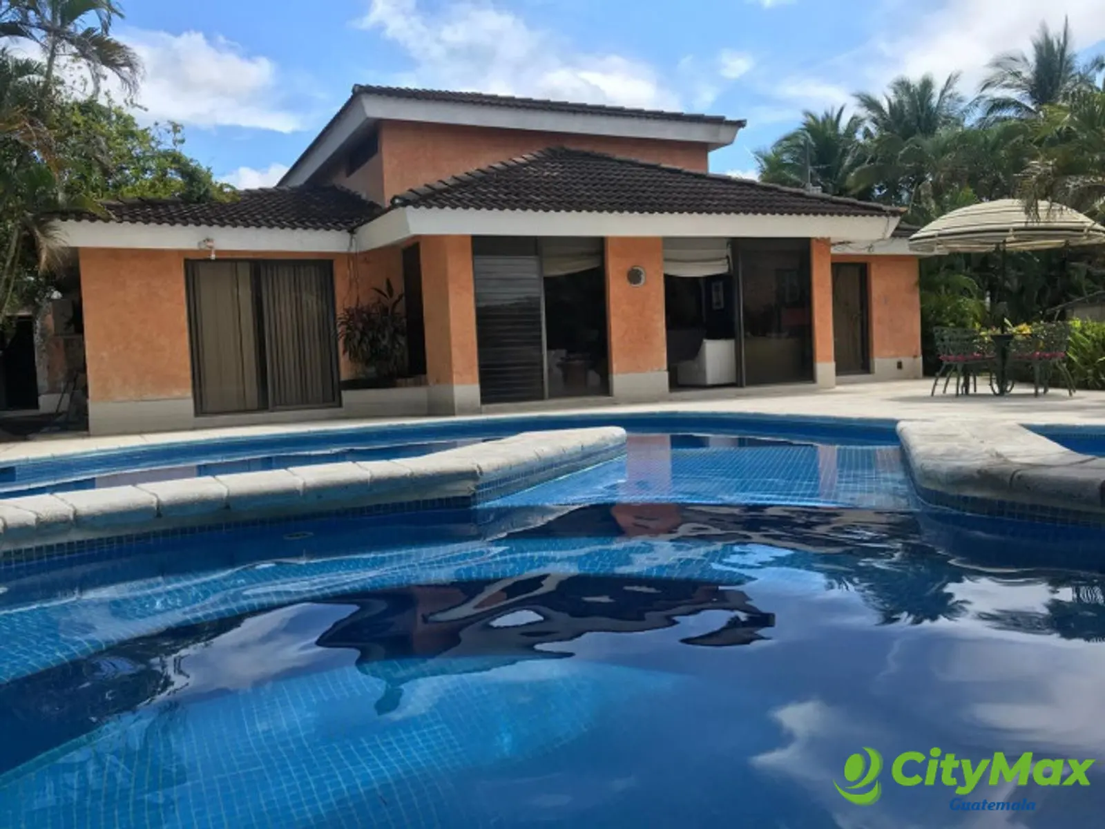 Chalet en venta  San Marino Puerto San José  Escuintla - foto 1