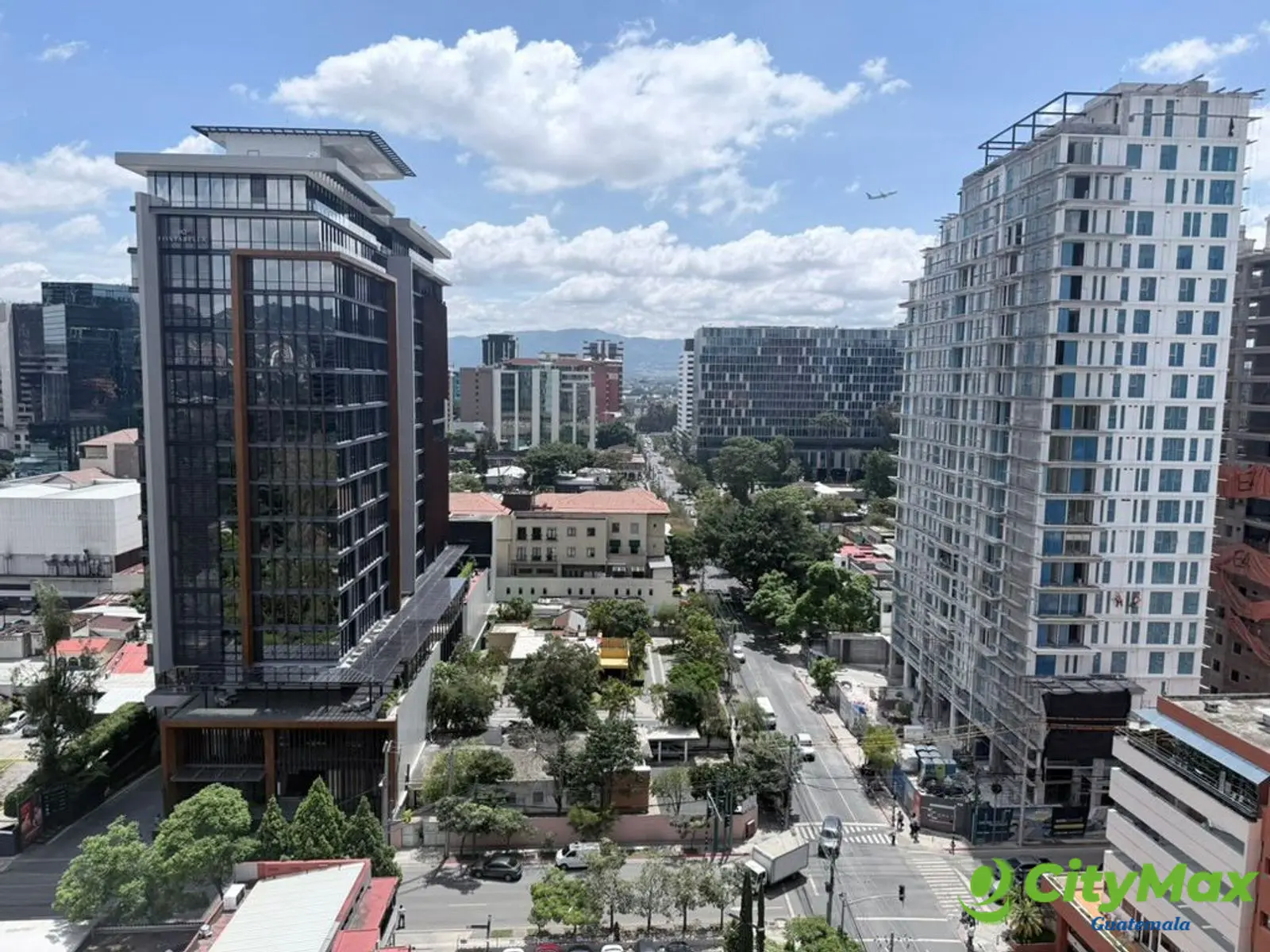 Apartamento en zona 10 Ciudad de Guatemala - foto 1