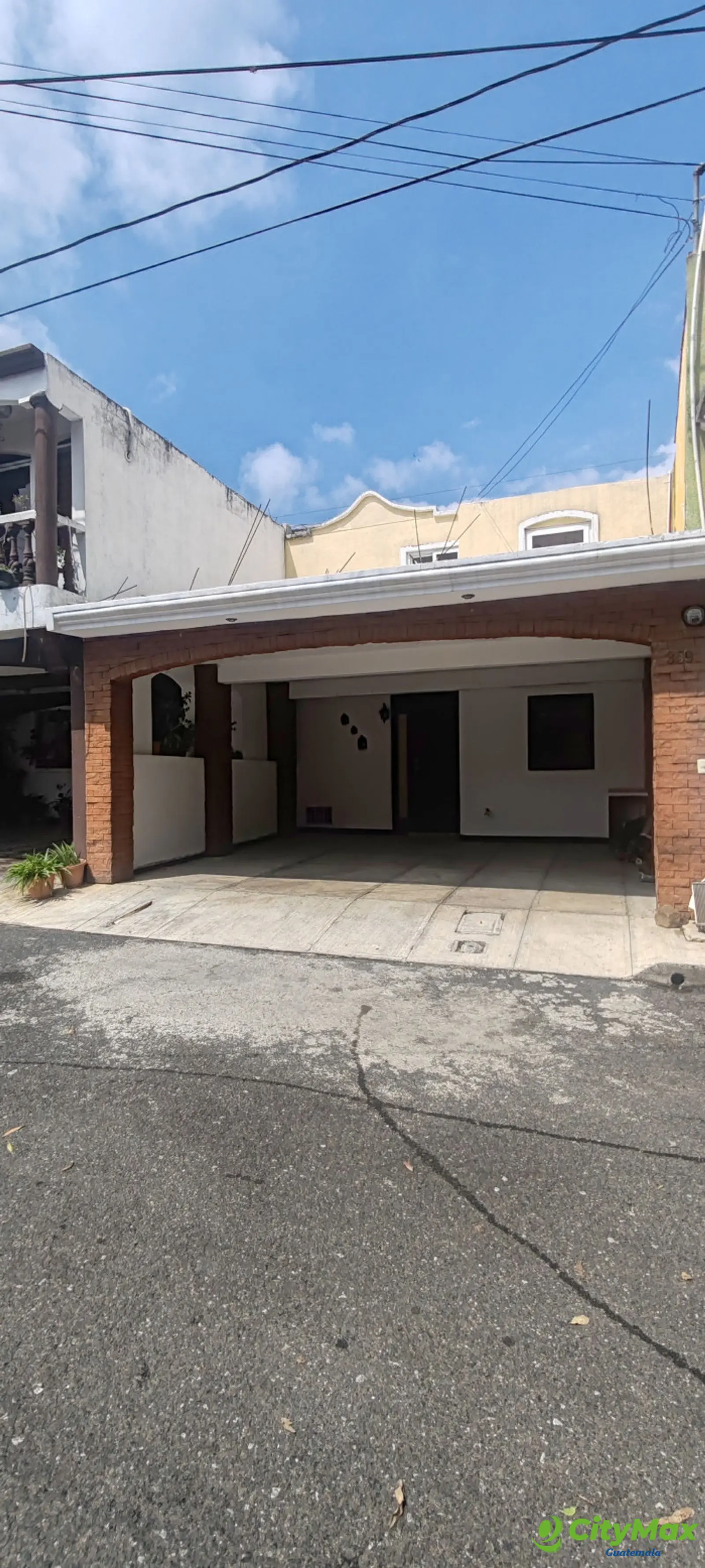 Hermosa Casa en Venta en Colinas de Monte Maria Sur!!!! - foto 1